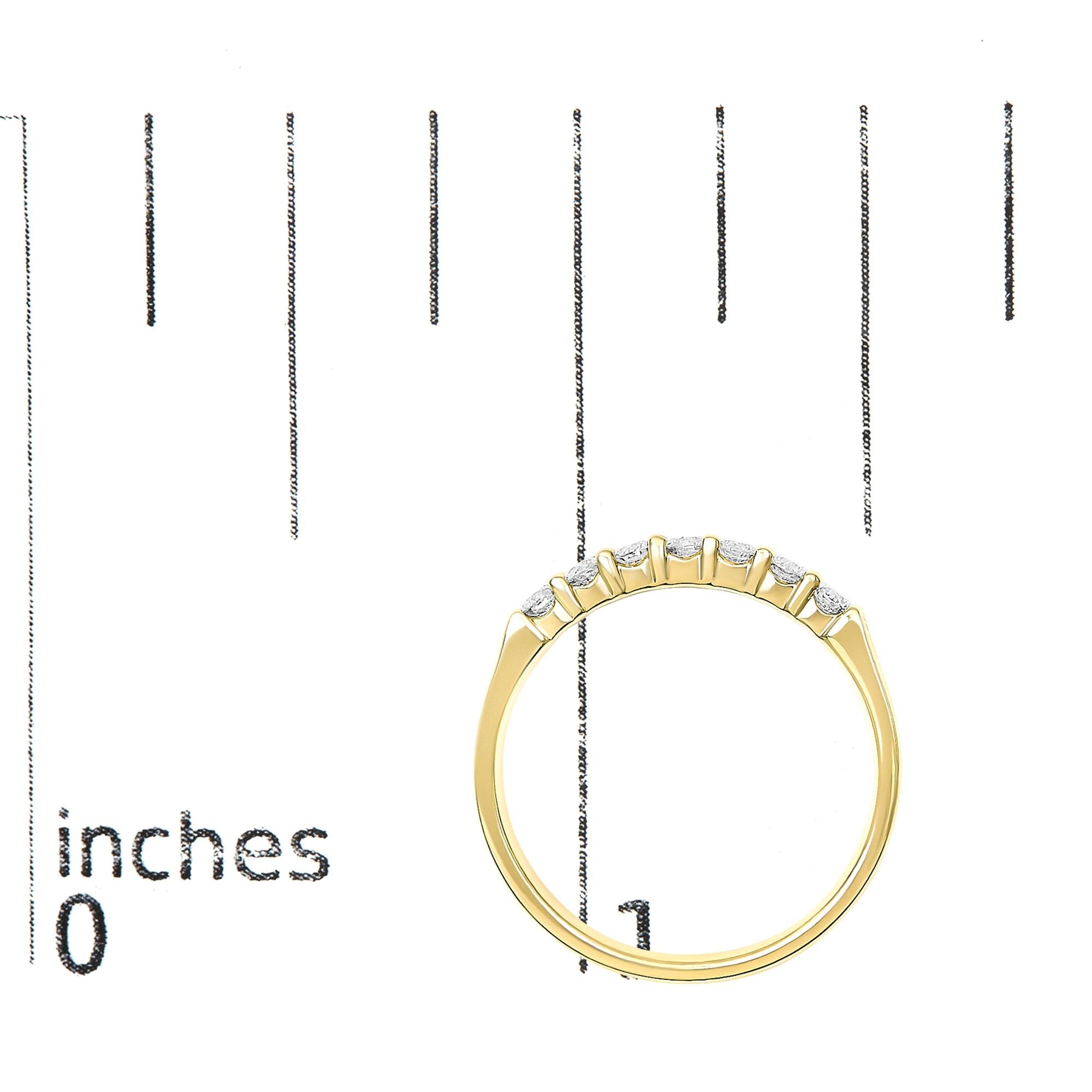 14K Gold 1/3 Cttw Diamond 7 Stone Band Ring