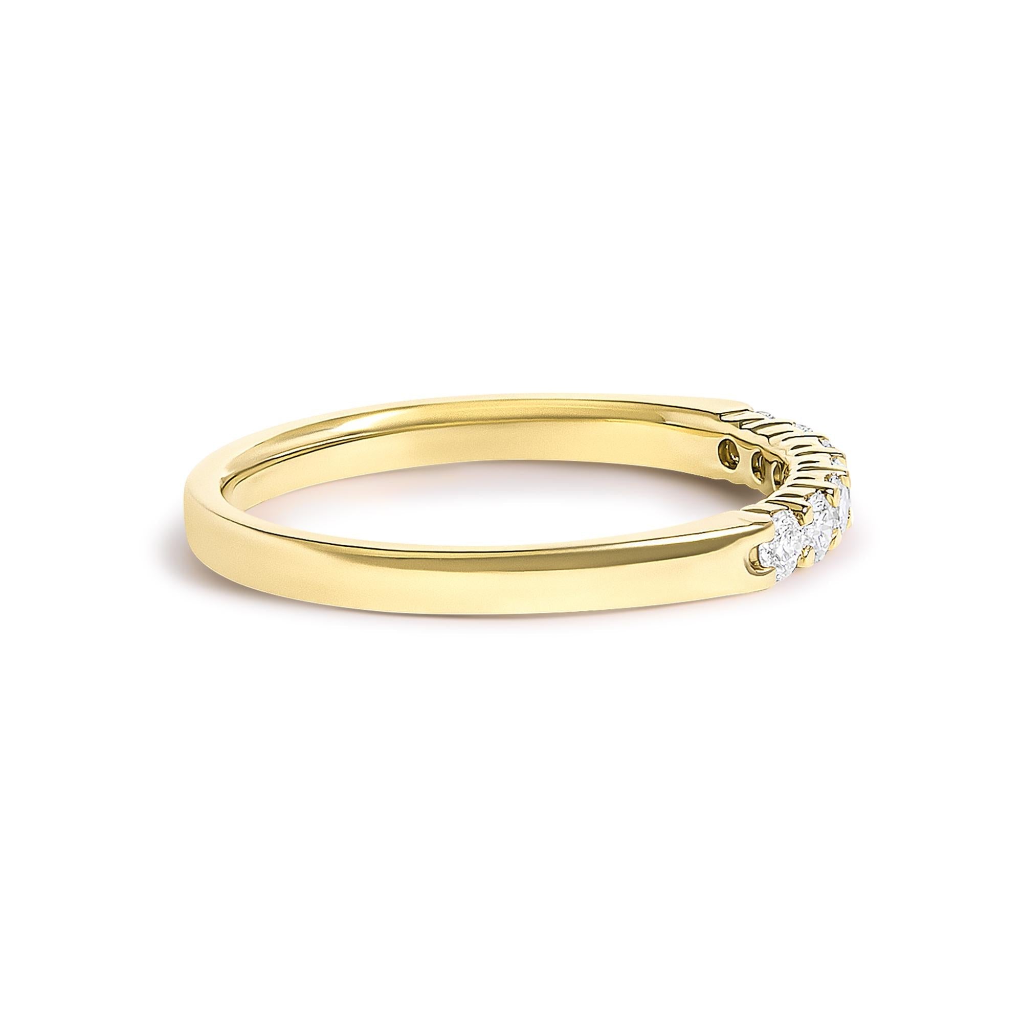 14K Gold 1/4 Cttw Diamond 7 Stone Band Ring