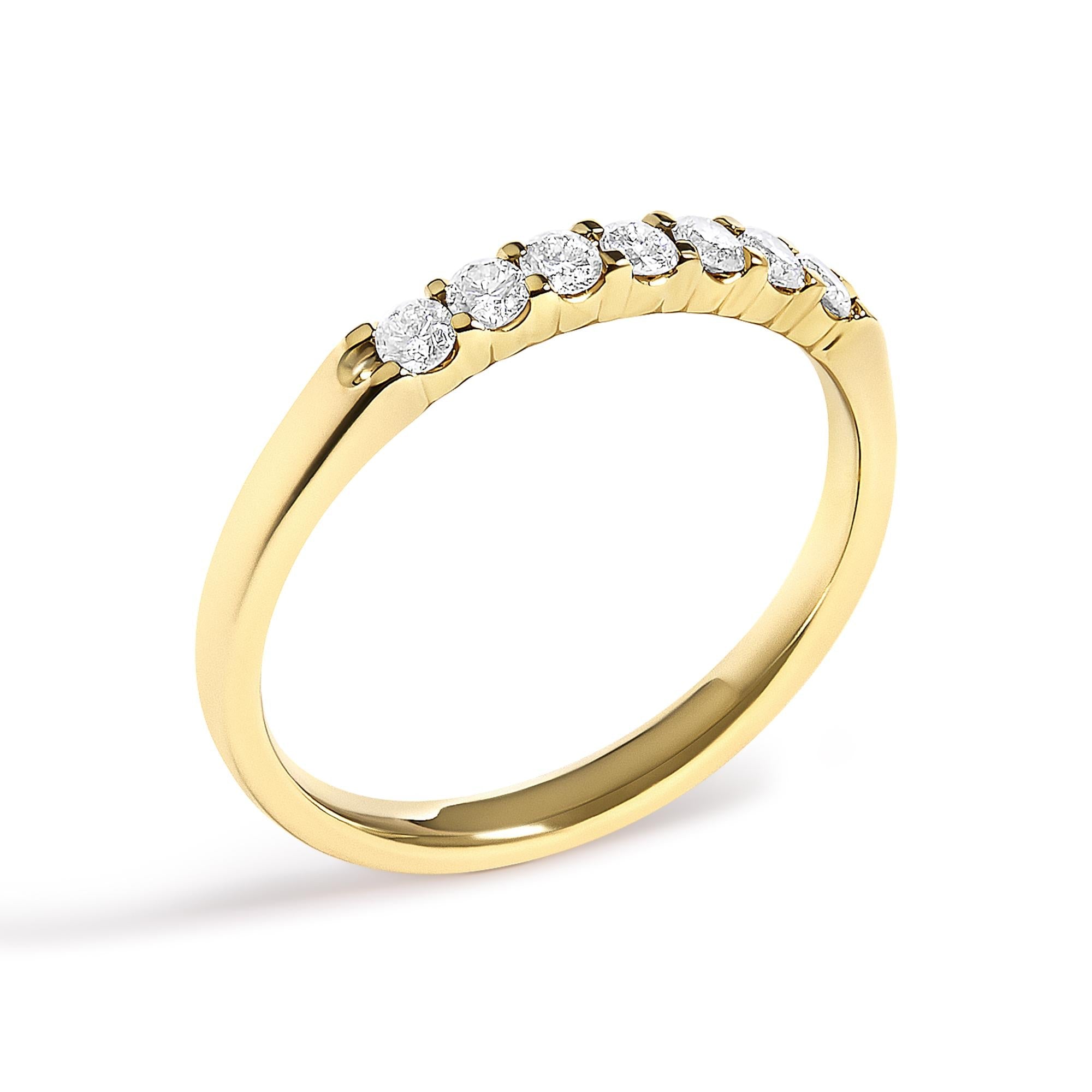 14K Gold 1/4 Cttw Diamond 7 Stone Band Ring