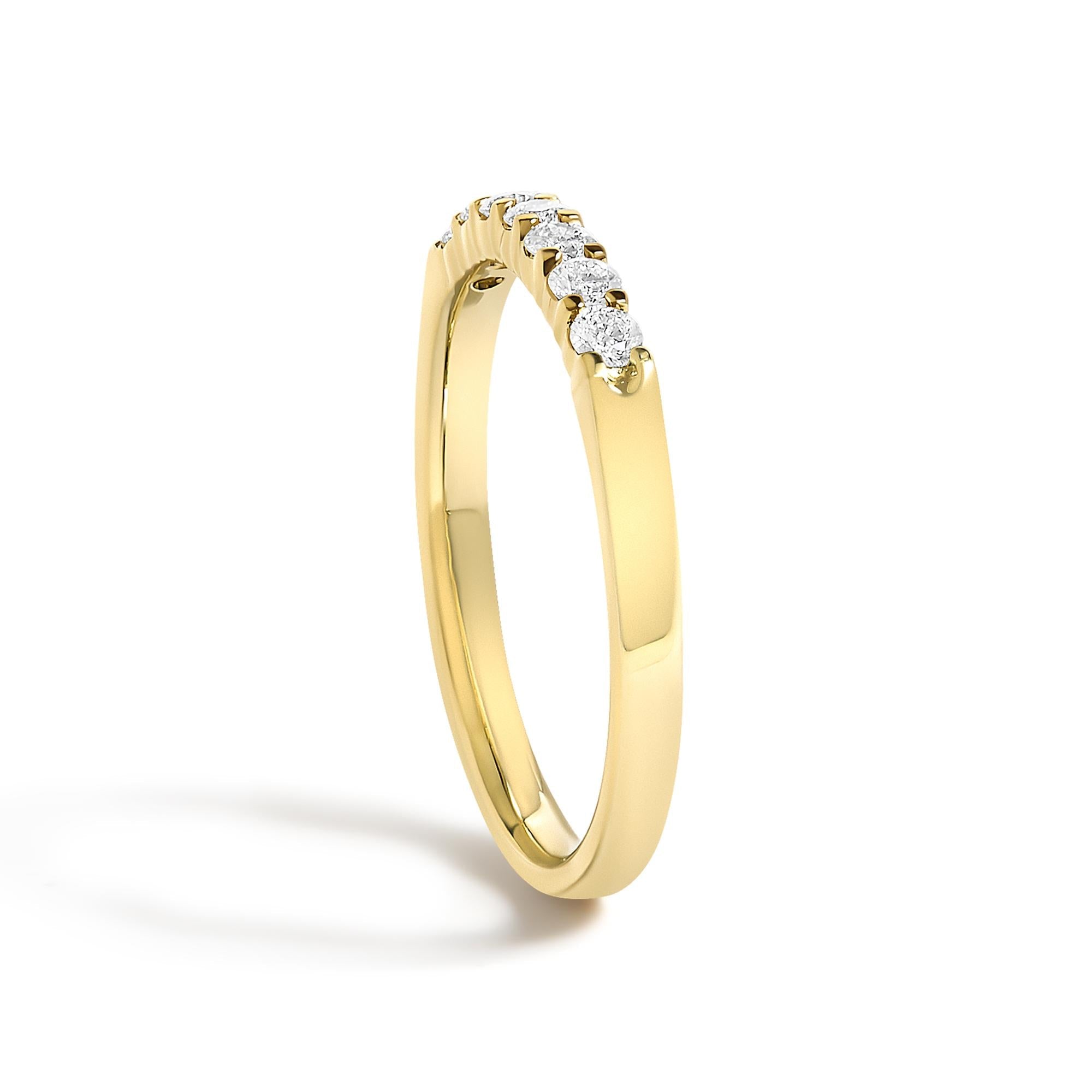 14K Gold 1/4 Cttw Diamond 7 Stone Band Ring