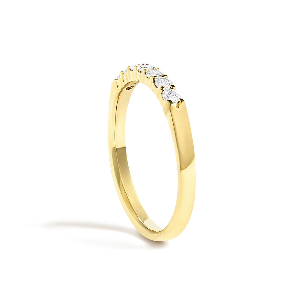 14K Gold 1/10 Cttw Diamond 7 Stone Band Ring