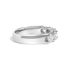 14K Gold 1 1/2 Cttw Diamond 5 Stone Band Ring