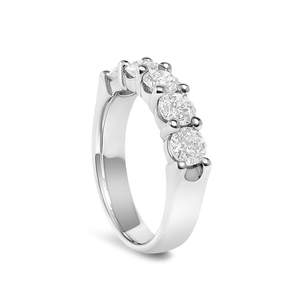 14K Gold 1 1/2 Cttw Diamond 5 Stone Band Ring
