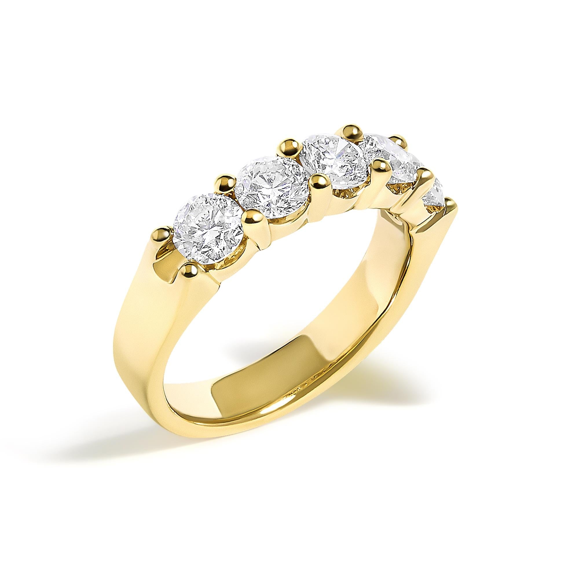 14K Gold 1 1/2 Cttw Diamond 5 Stone Band Ring