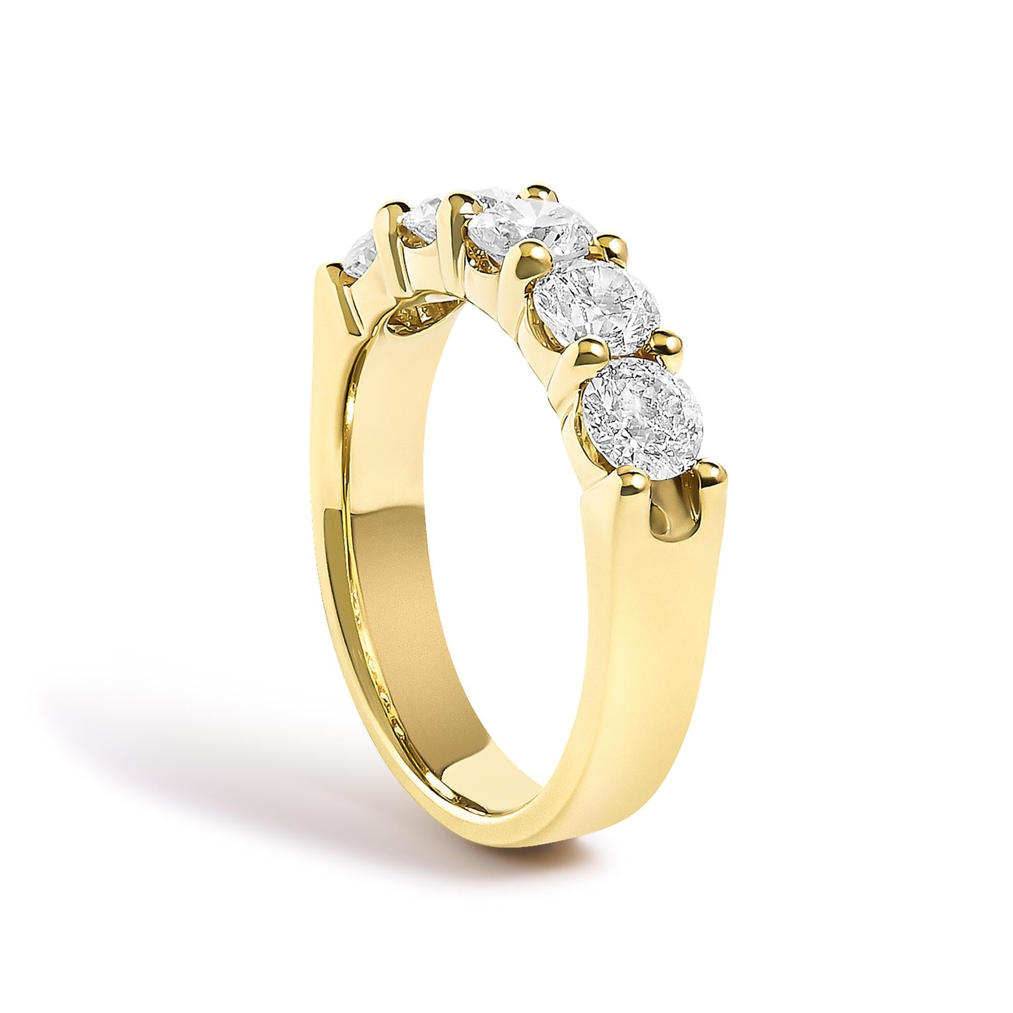 14K Gold 1 1/2 Cttw Diamond 5 Stone Band Ring