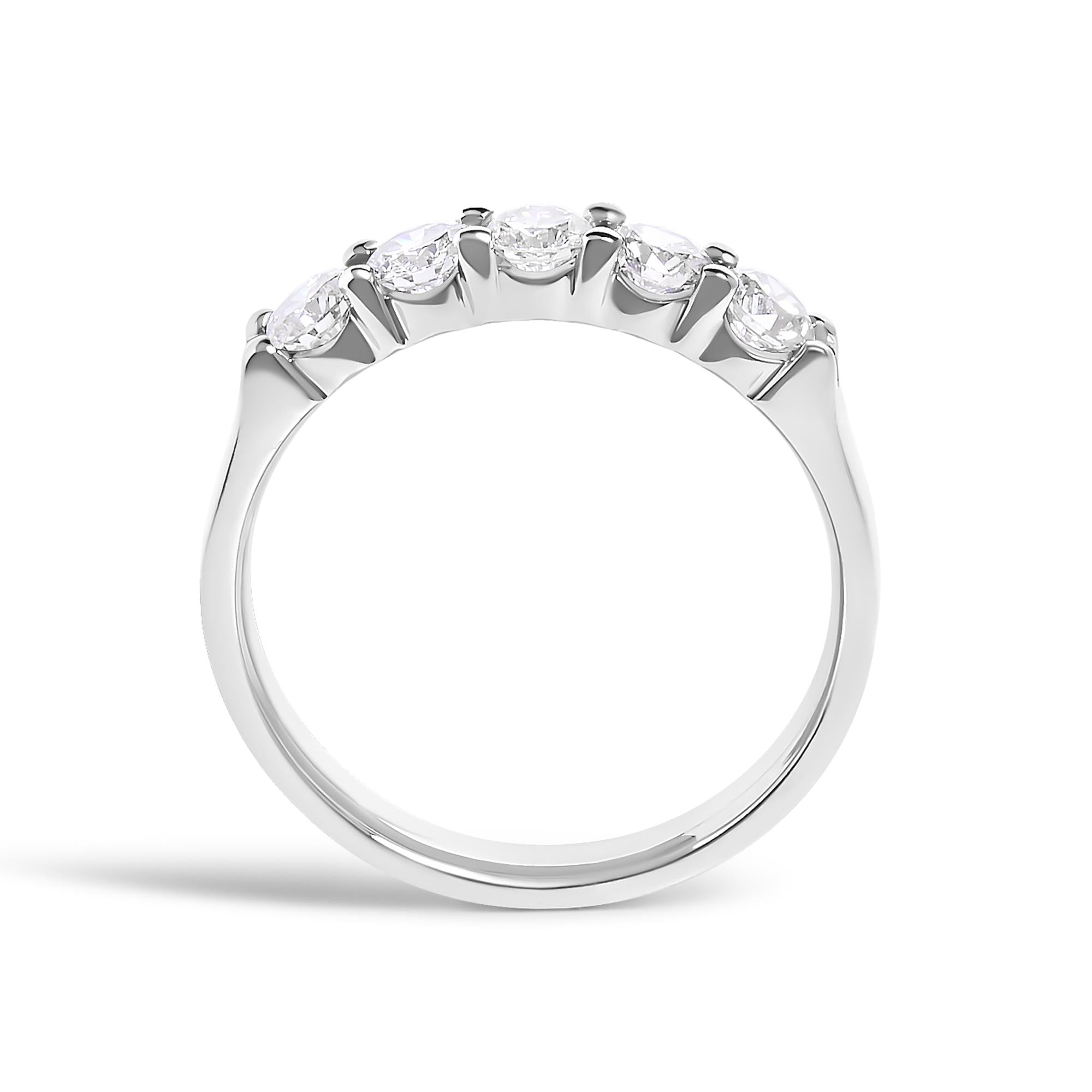 14K Gold 3/4 Cttw Diamond 5 Stone Band Ring