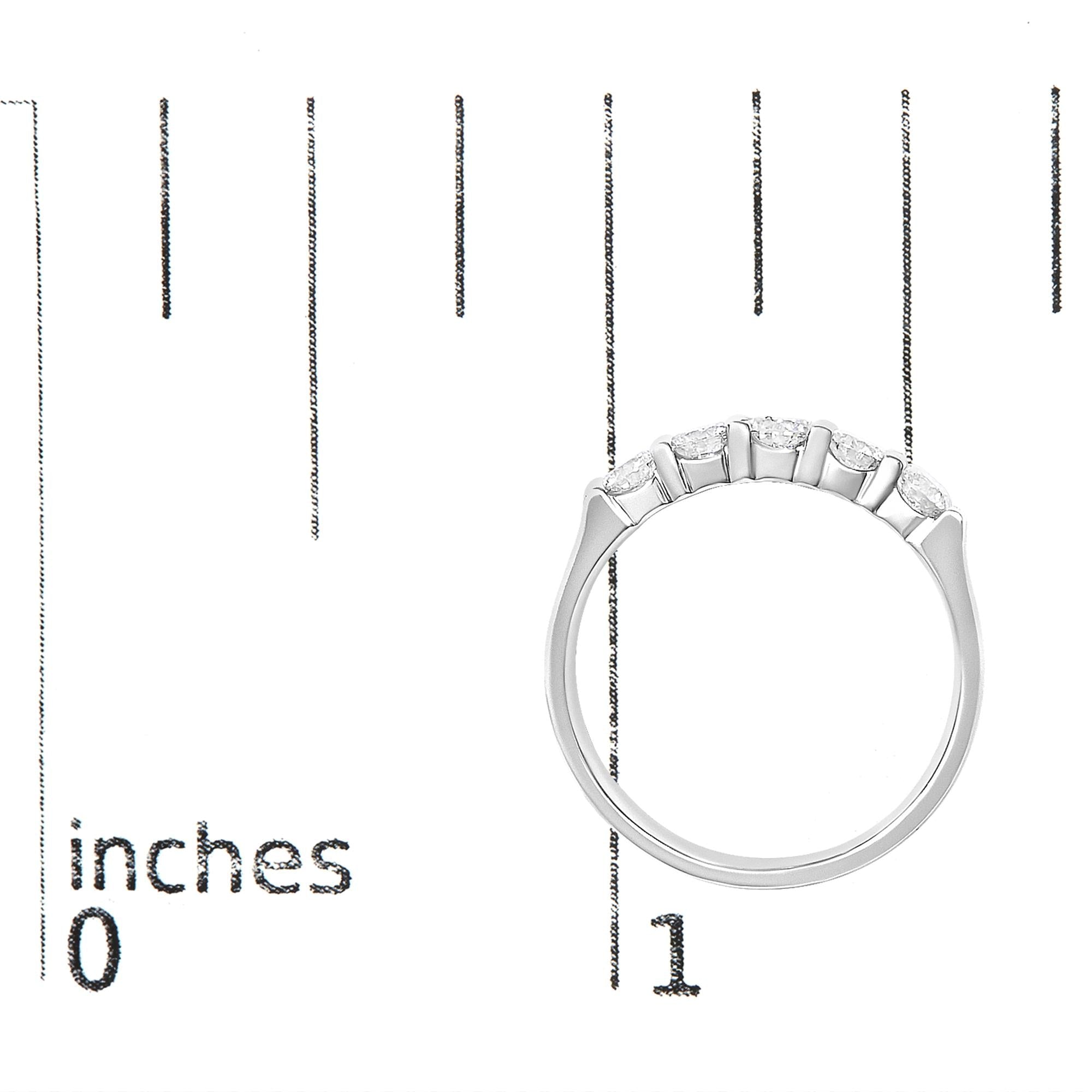 14K Gold 3/4 Cttw Diamond 5 Stone Band Ring