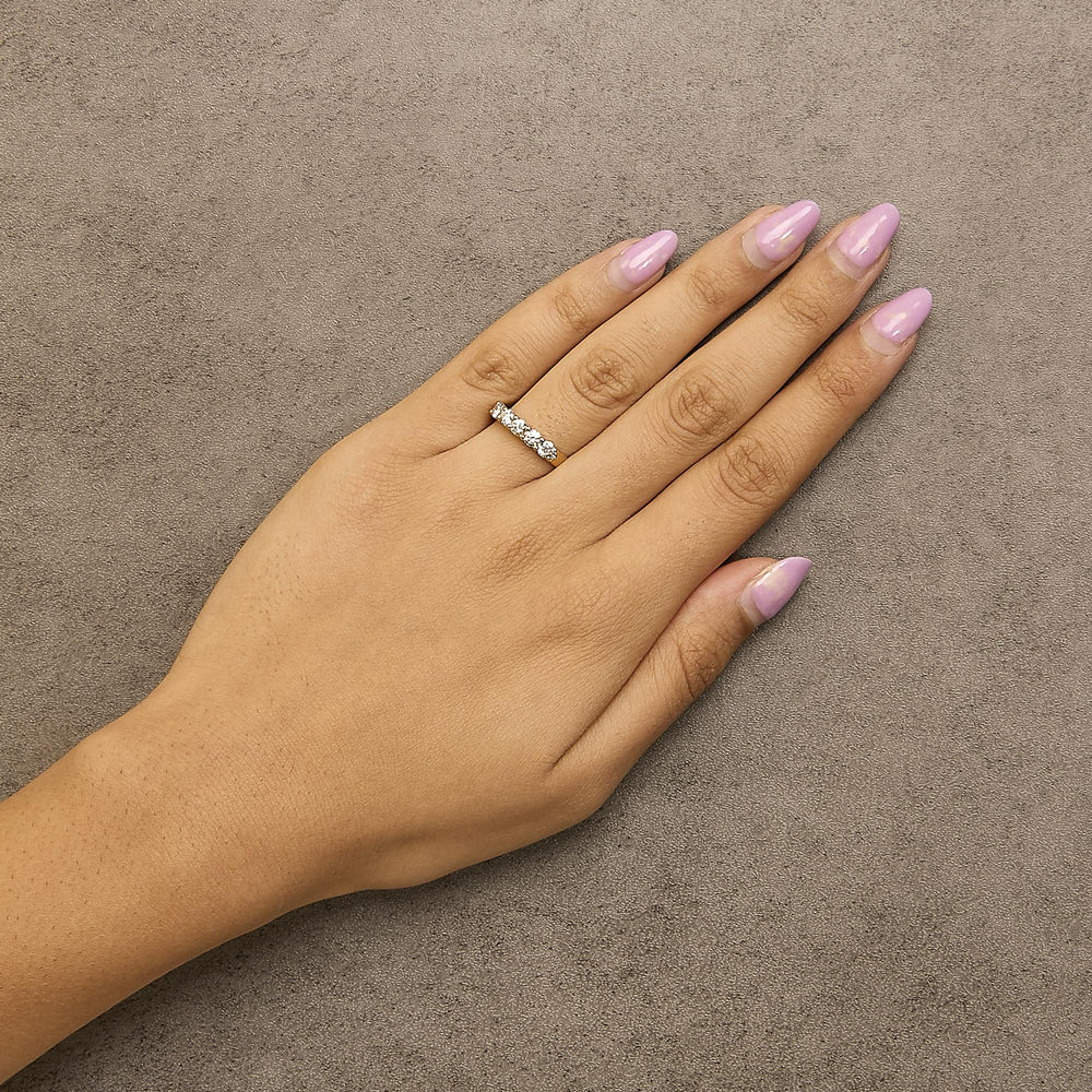 14K Gold 3/4 Cttw Diamond 5 Stone Band Ring