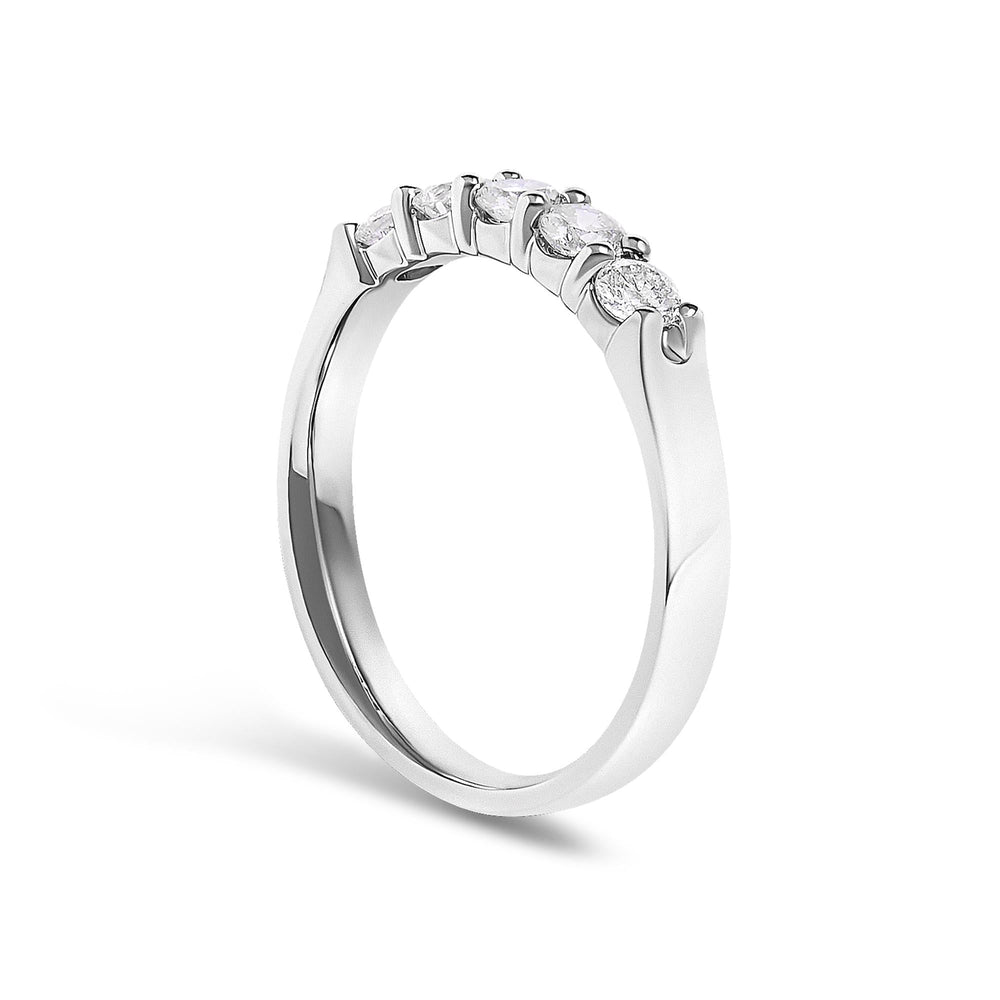 14K Gold 1/2 Cttw Round Diamond 5 stone Classic Band - Size 6.5