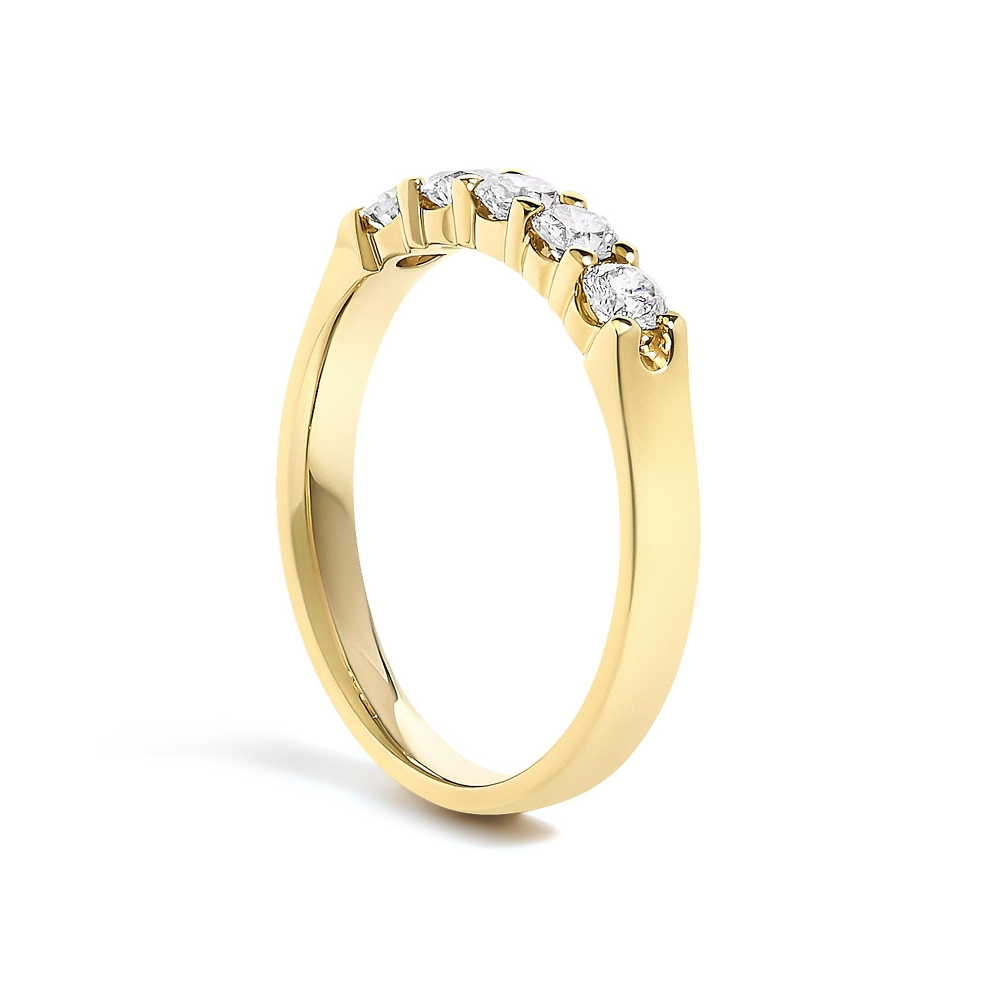 14K Gold 1/2 Cttw Round Diamond 5 stone Classic Band - Size 6.5