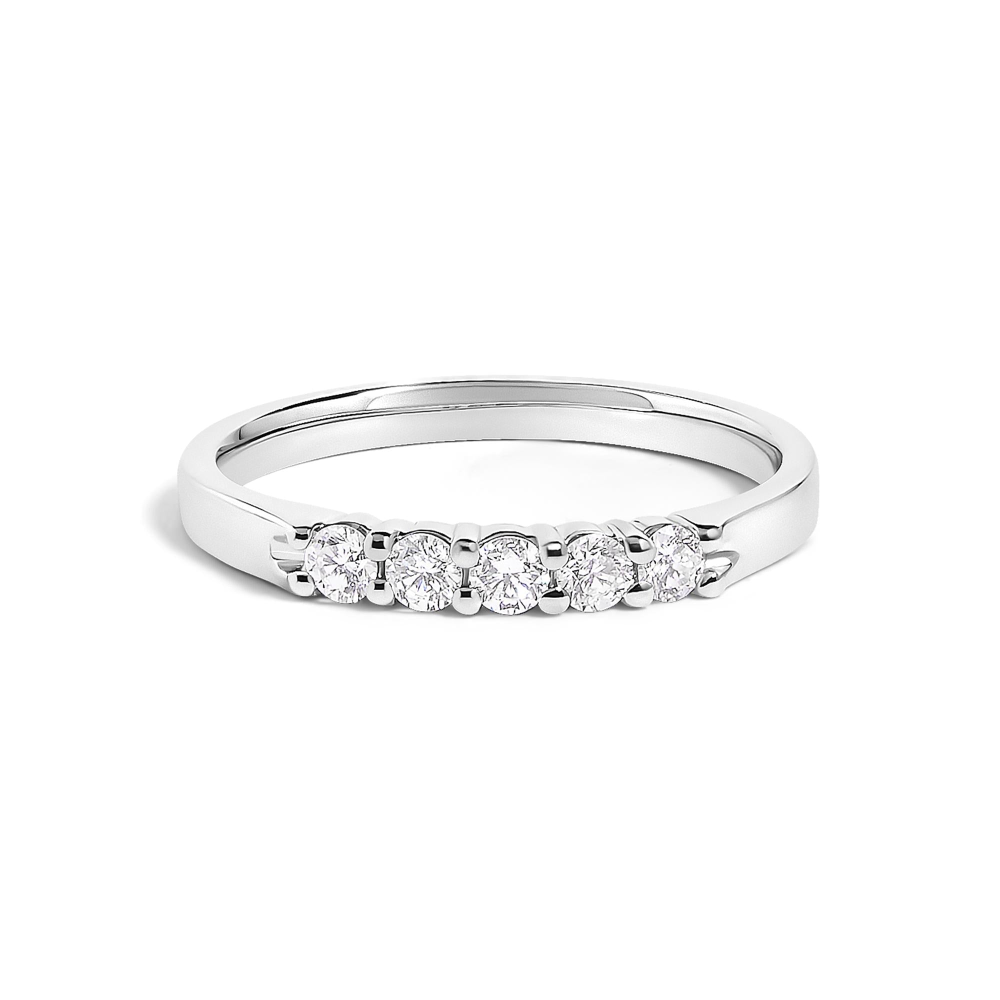 14K Gold 1/4 Cttw  Diamond 5 Stone Band Ring