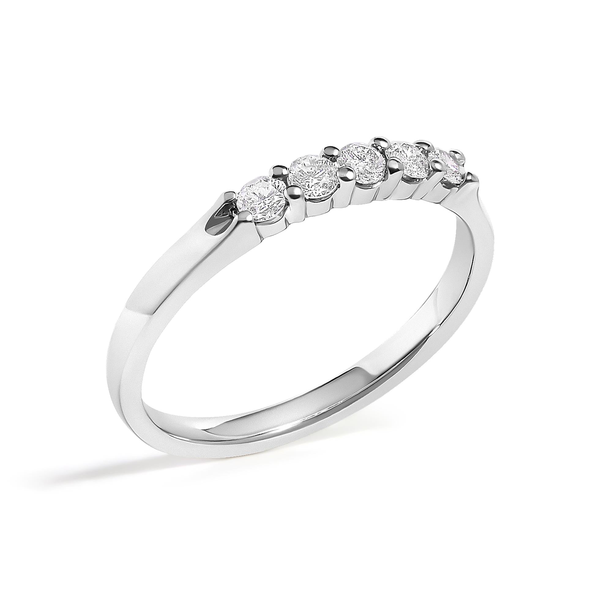 14K Gold 1/4 Cttw  Diamond 5 Stone Band Ring