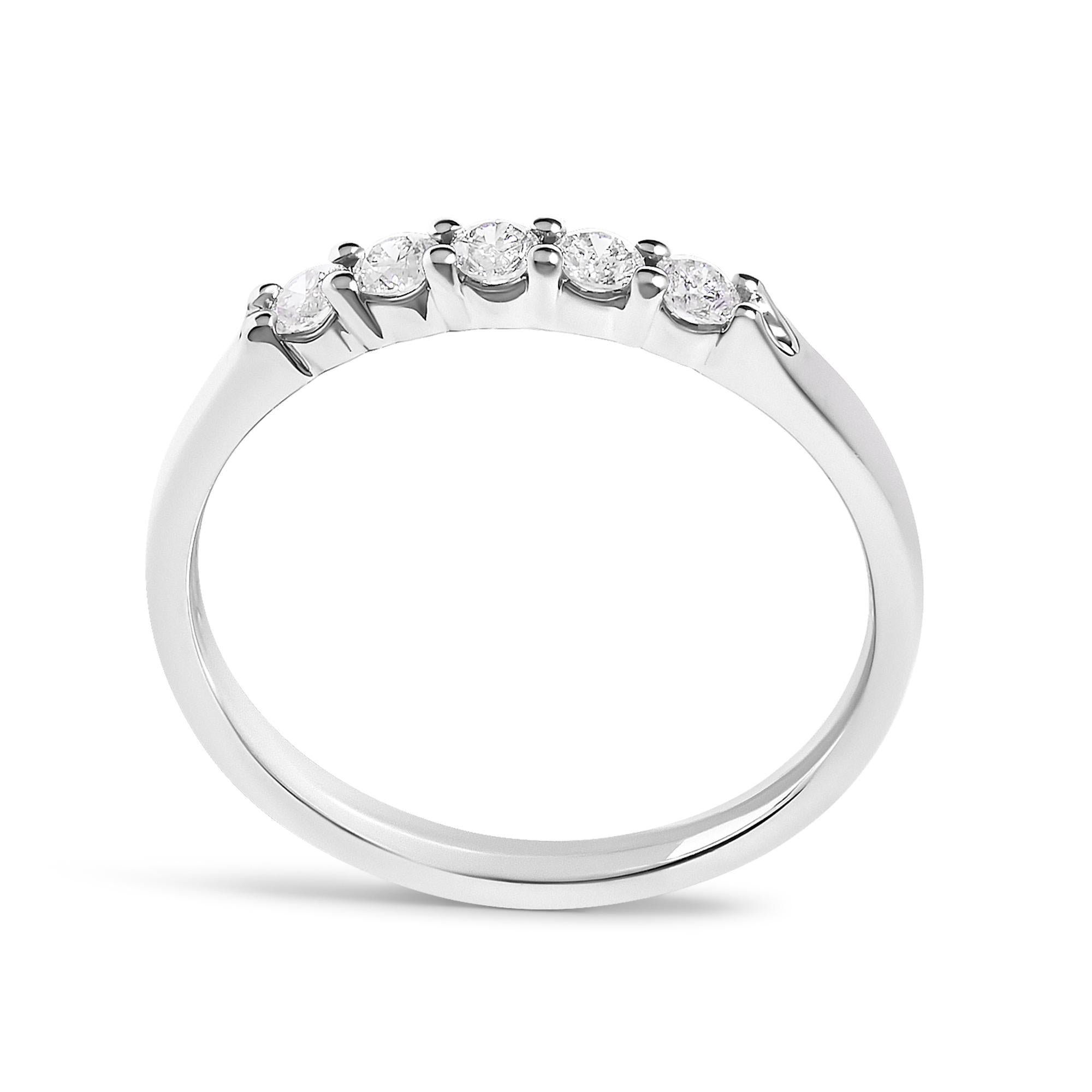 14K Gold 1/4 Cttw  Diamond 5 Stone Band Ring