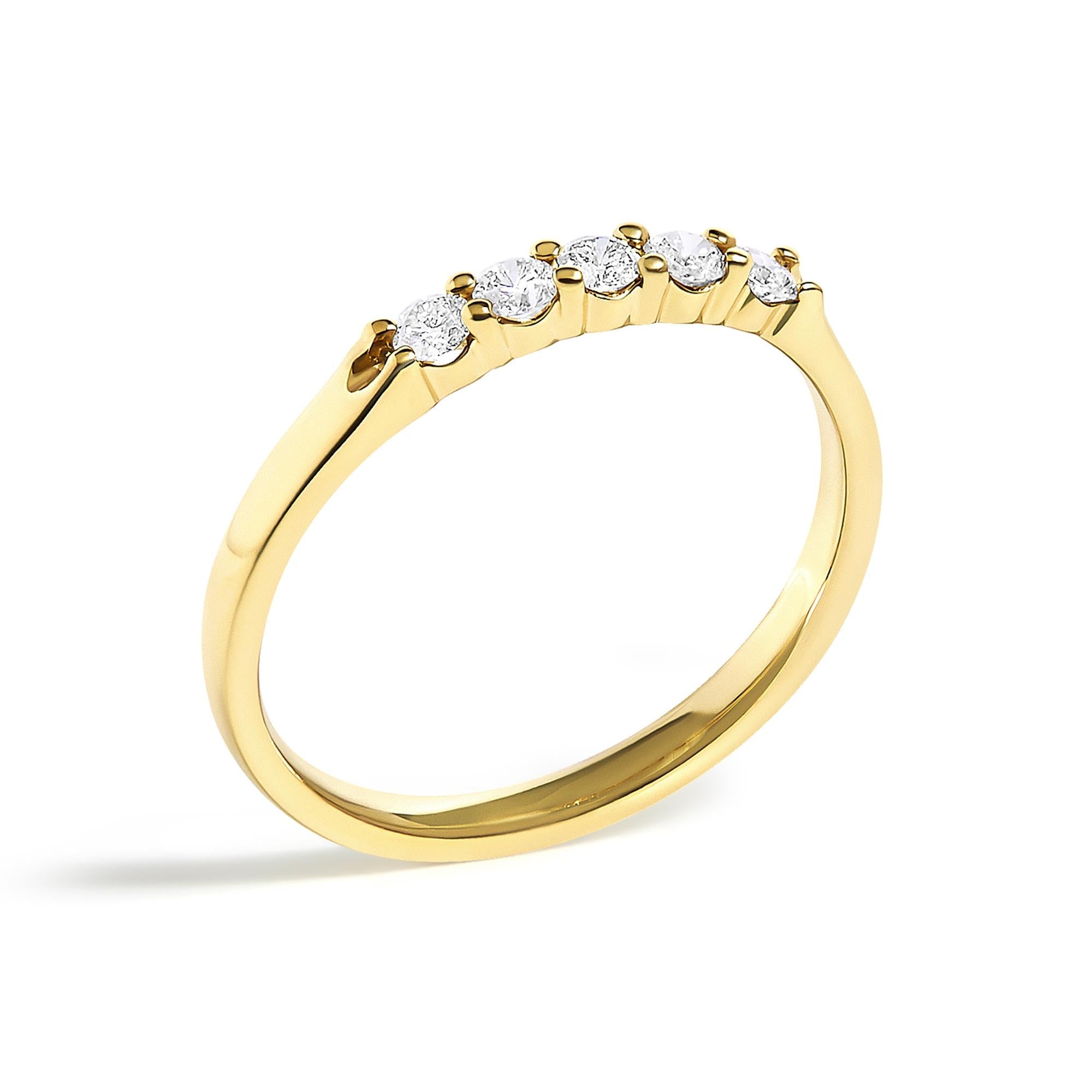 14K Gold 1/4 Cttw  Diamond 5 Stone Band Ring