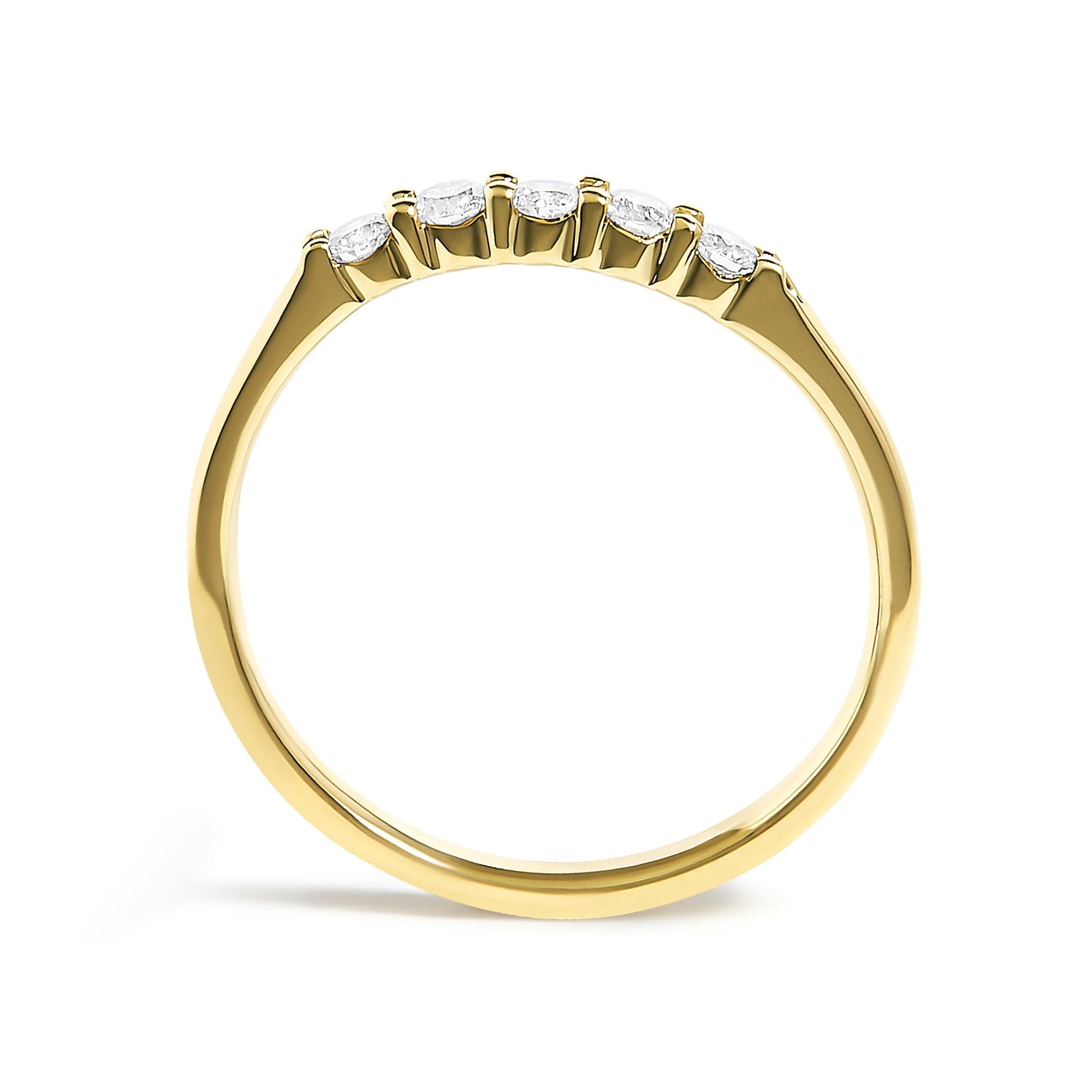14K Gold 1/4 Cttw  Diamond 5 Stone Band Ring