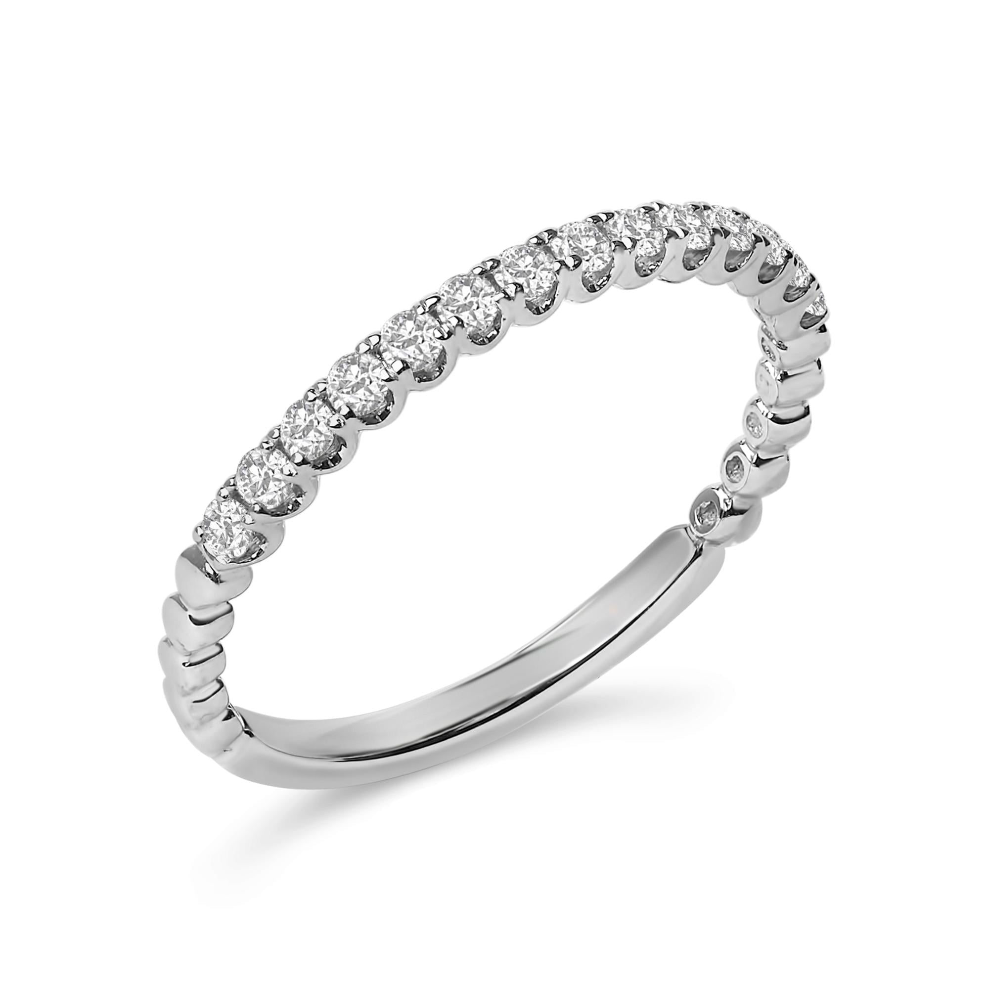 14K Gold 1/4 Cttw Round Diamond Prong Set Wedding Band
