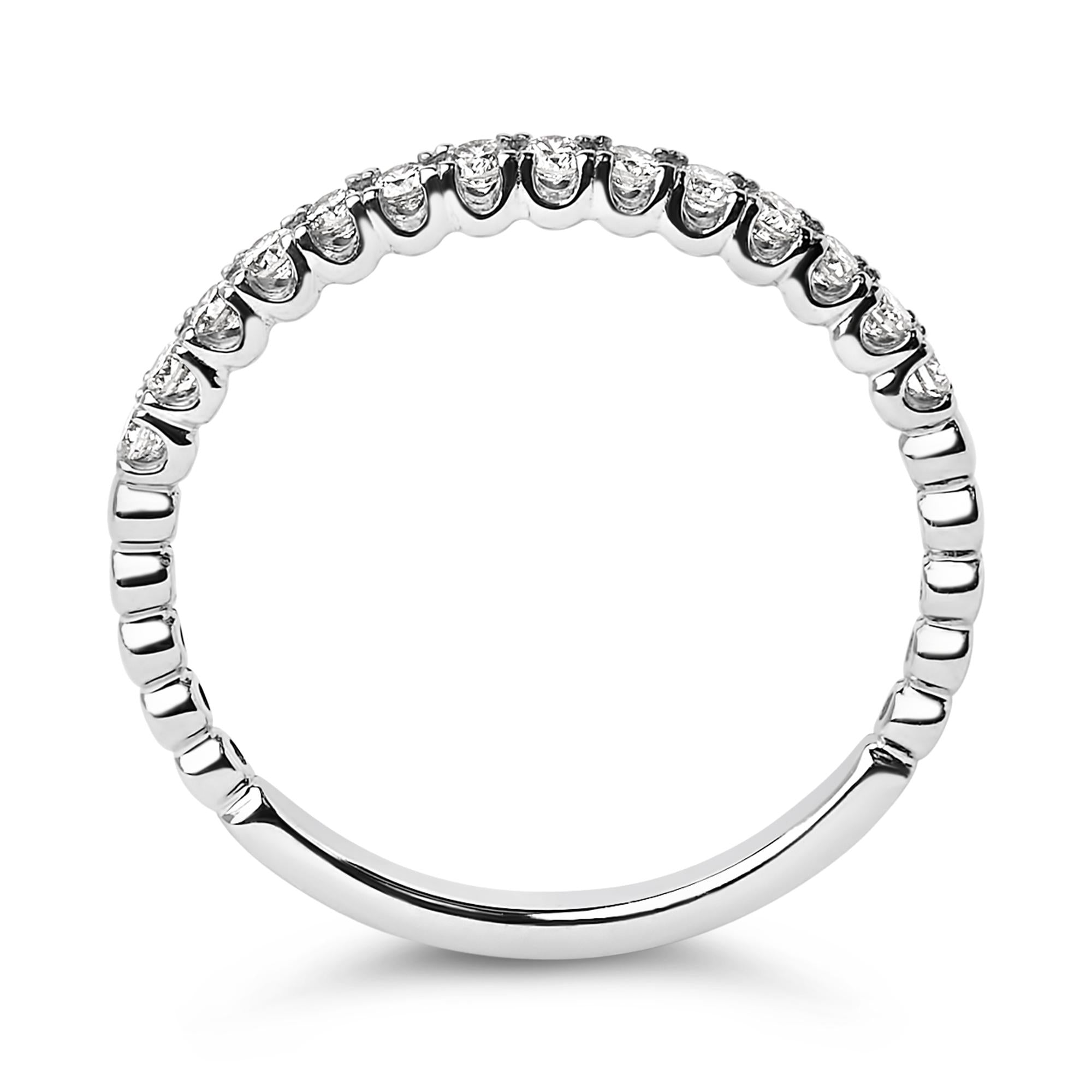 14K Gold 1/4 Cttw Round Diamond Prong Set Wedding Band