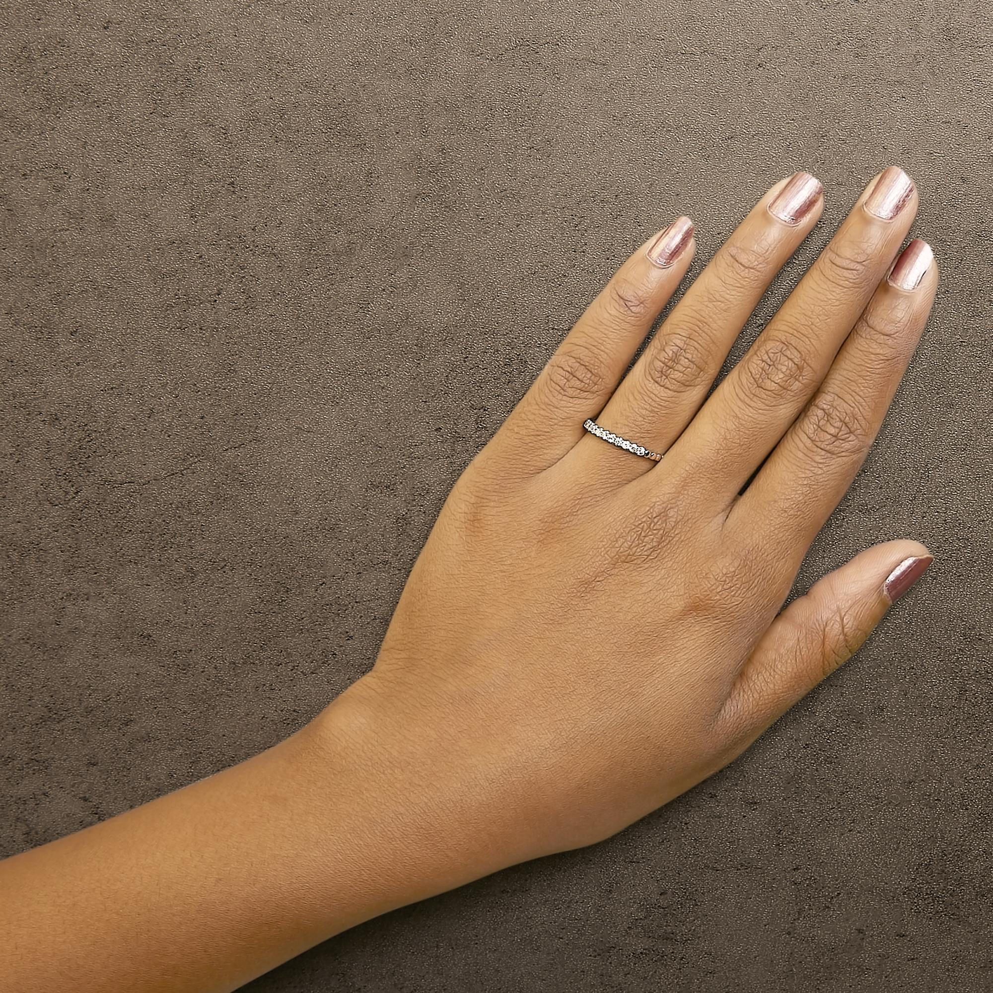 14K Gold 1/4 Cttw Round Diamond Prong Set Wedding Band