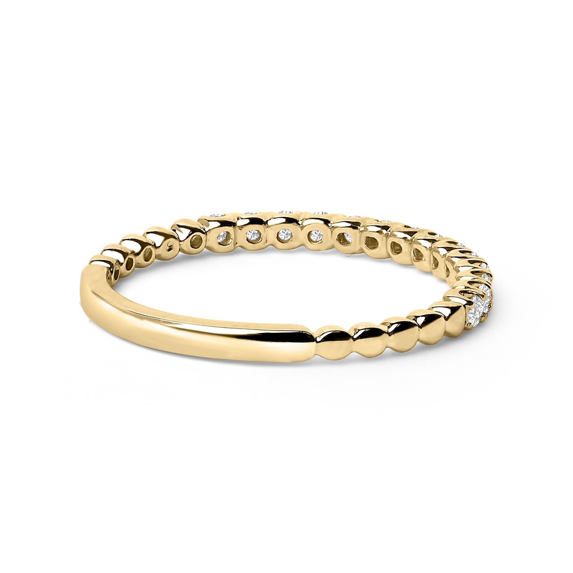 14K Gold 1/4 Cttw Round Diamond Prong Set Wedding Band