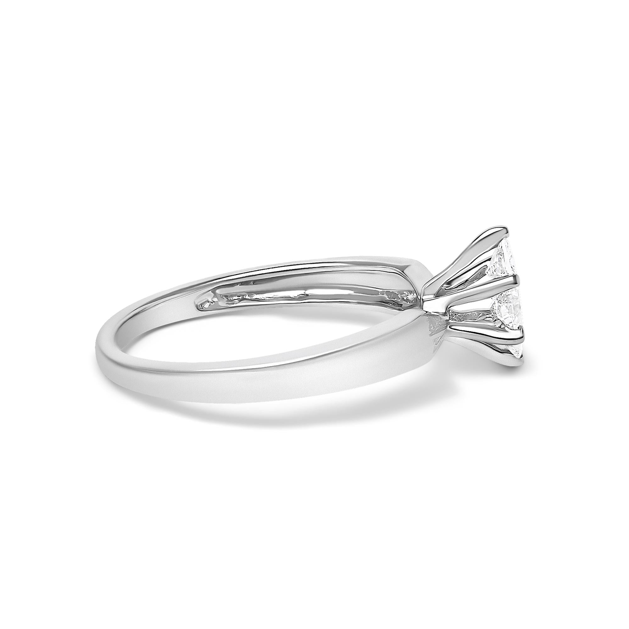 18K White Gold 1/3 Cttw Pie Cut Diamond Solitaire Ring with Tapered Band