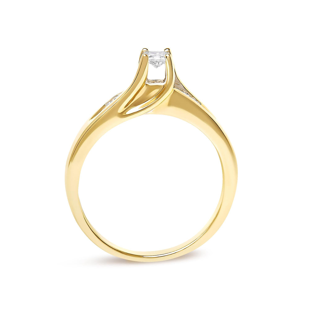 14K Yellow Gold 1/4 Cttw Princess Cut Diamond Engagement Ring