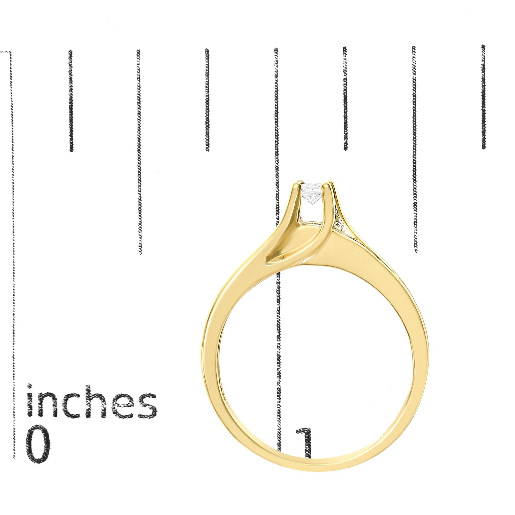 14K Yellow Gold 1/4 Cttw Princess Cut Diamond Engagement Ring