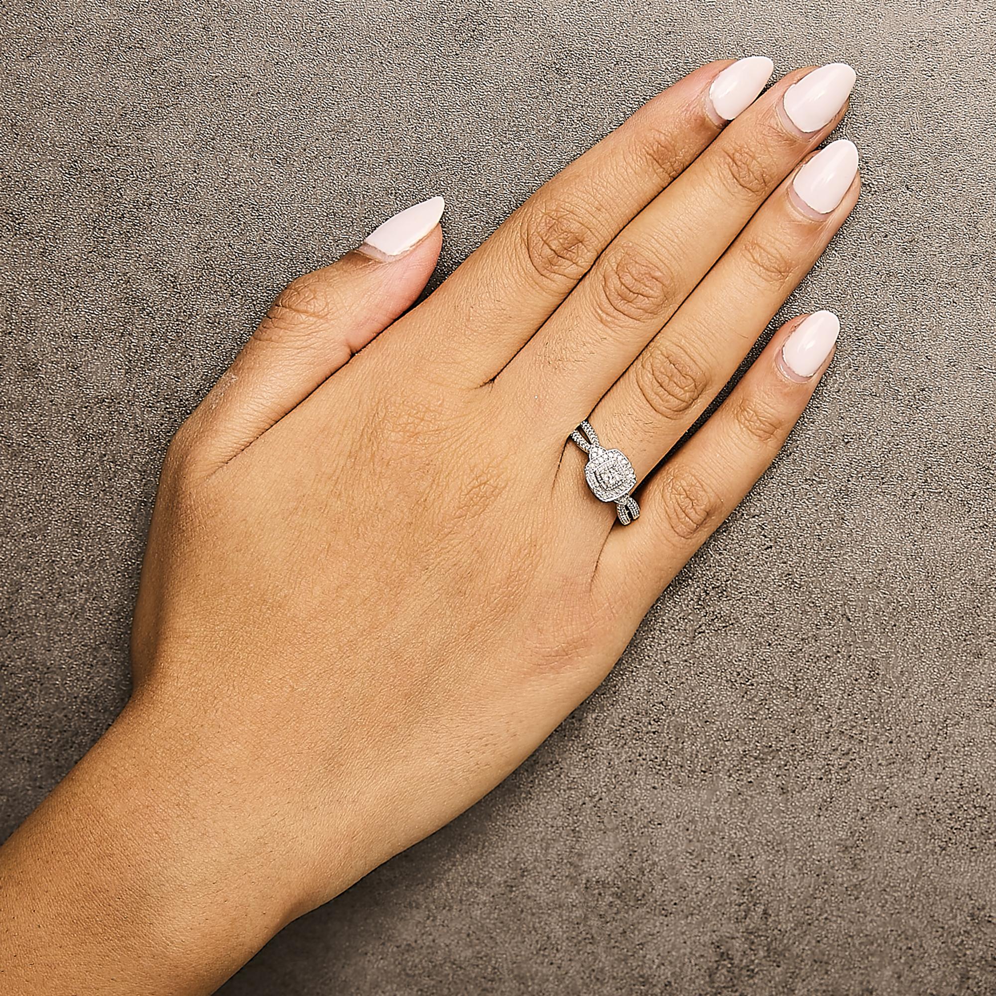 10K White Gold 1/10 Cttw Diamond Cluster Halo Promise Ring