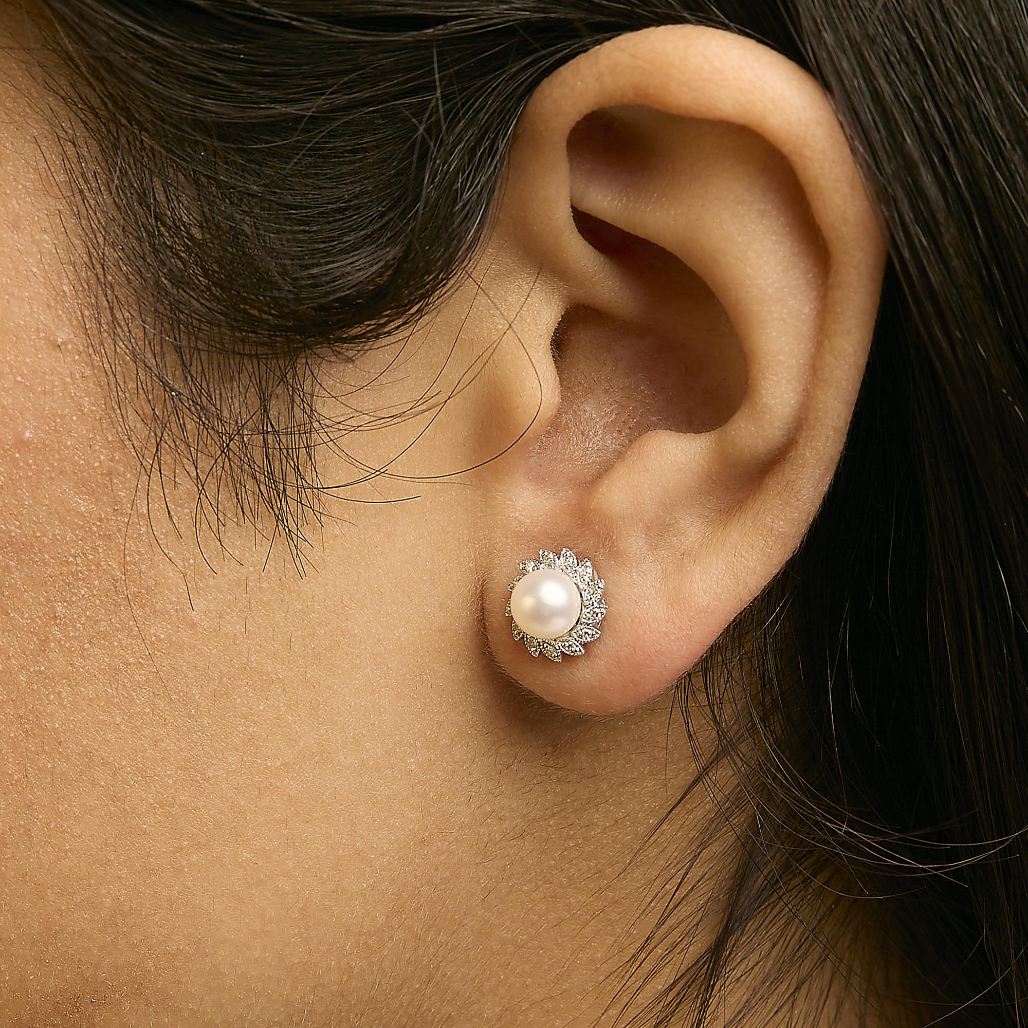 10K White Gold Heirloom-Style Pearl and Diamond Accent Halo Stud Earrings (I-J color, I1-I2 Clarity)