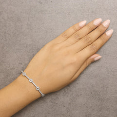 14k White Gold 1/2 Cttw Pave Diamond Bar and Hoop 7" Bracelet (H-I Color, I1-I2 Clarity)