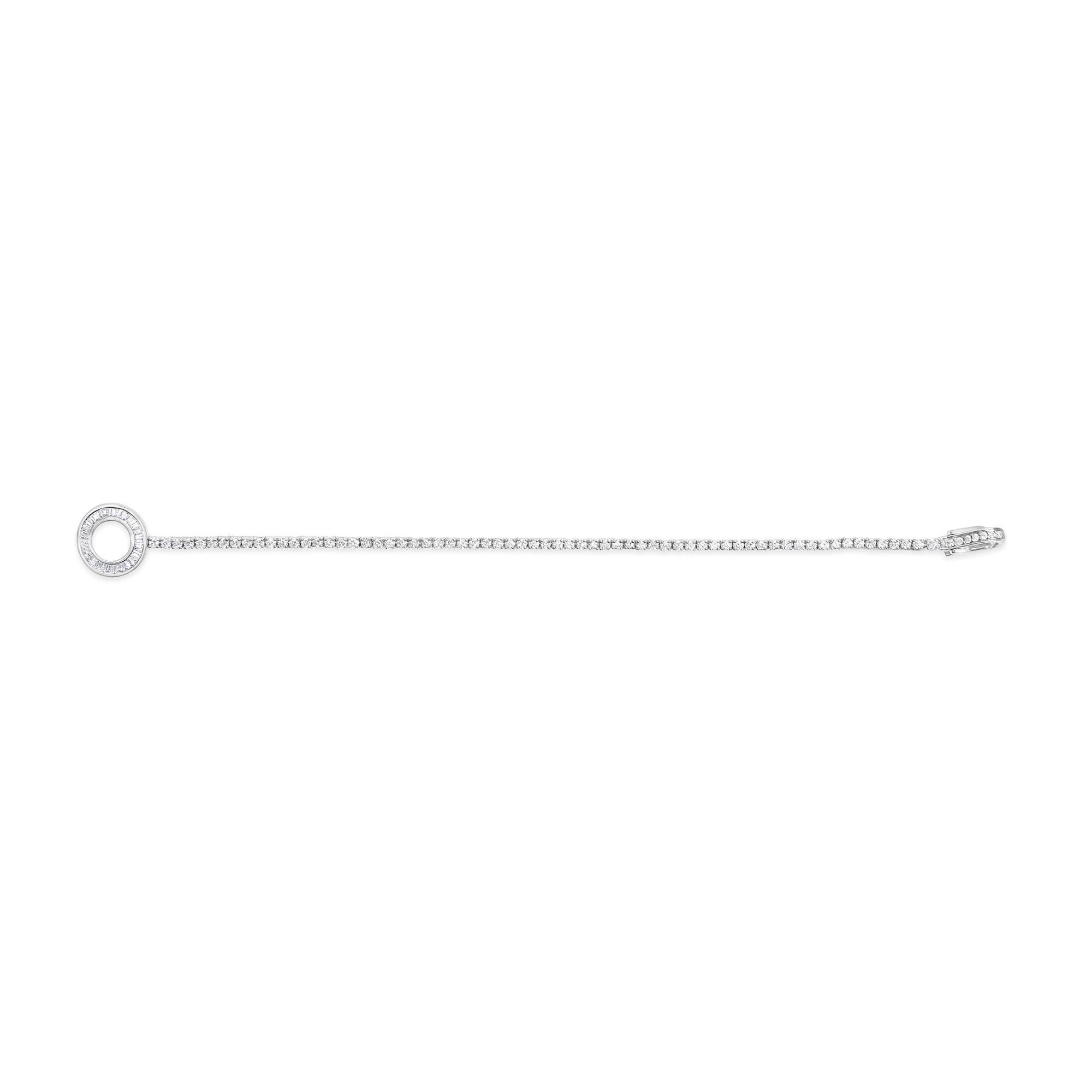 14K White Gold 2-1/2 Cttw Baguette and Round Diamond Toggle Tennis Bracelet