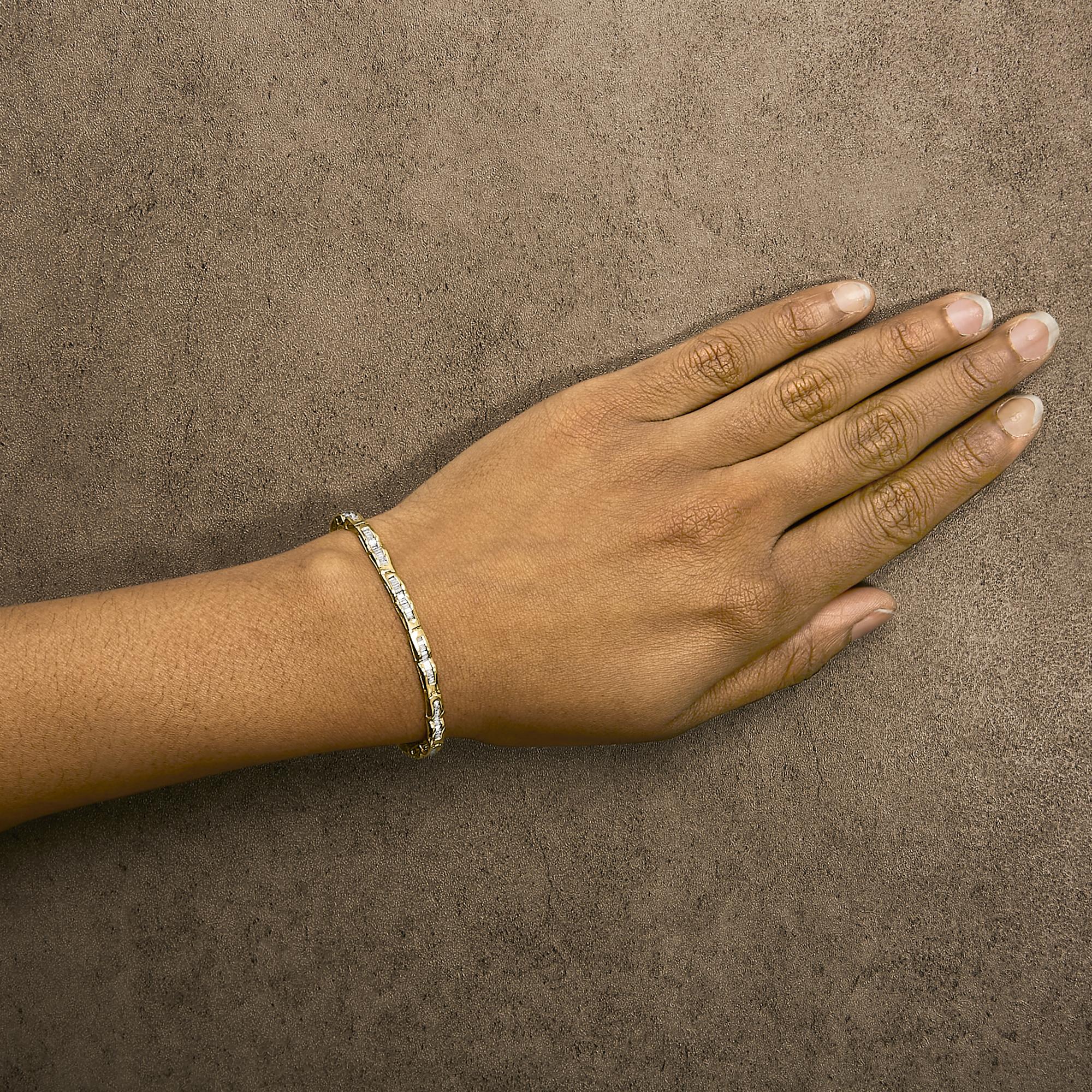 10K Yellow Gold 2.00 Cttw Baguette Diamond Channel Set Link Bracelet