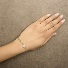 14K Yellow Gold 5/8 Cttw Diamond Cluster Curb Chain Bracelet