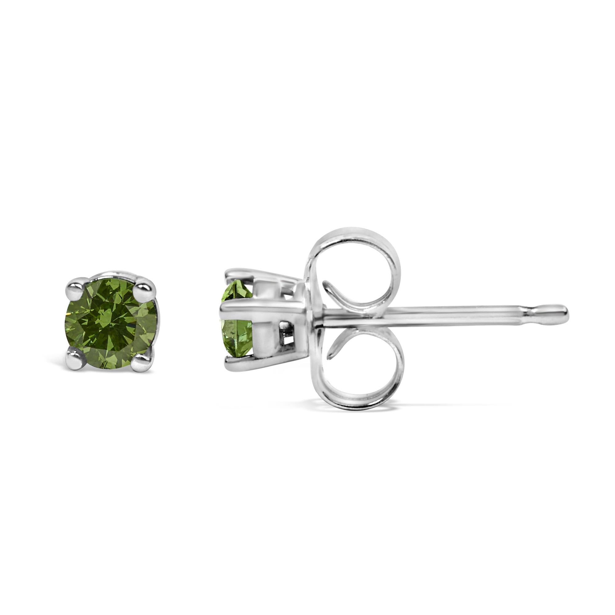 .925 Sterling Silver 1/4 Cttw Round Brilliant-Cut Green Diamond Classic 4-Prong Stud Earrings (Fancy Color-Enhanced, I2-I3 Clarity)