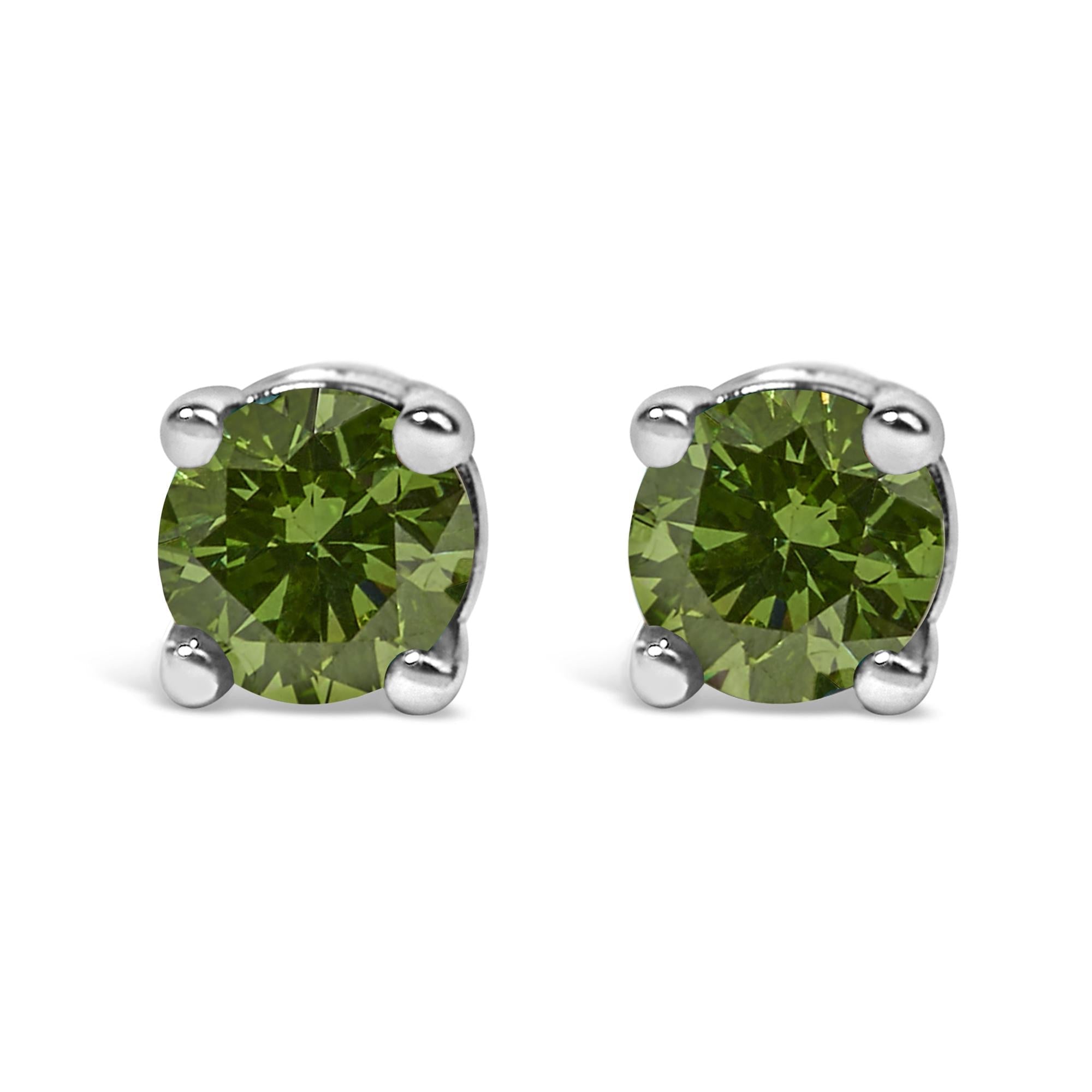 .925 Sterling Silver 0.15 Cttw Round Brilliant-Cut Diamond Classic 4-Prong Stud Earrings