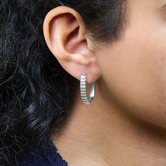 14K White Gold 5/8 Cttw Channel Set Baguette Diamond Row Hoop Earrings (H-I Color, SI1-SI2 Clarity)