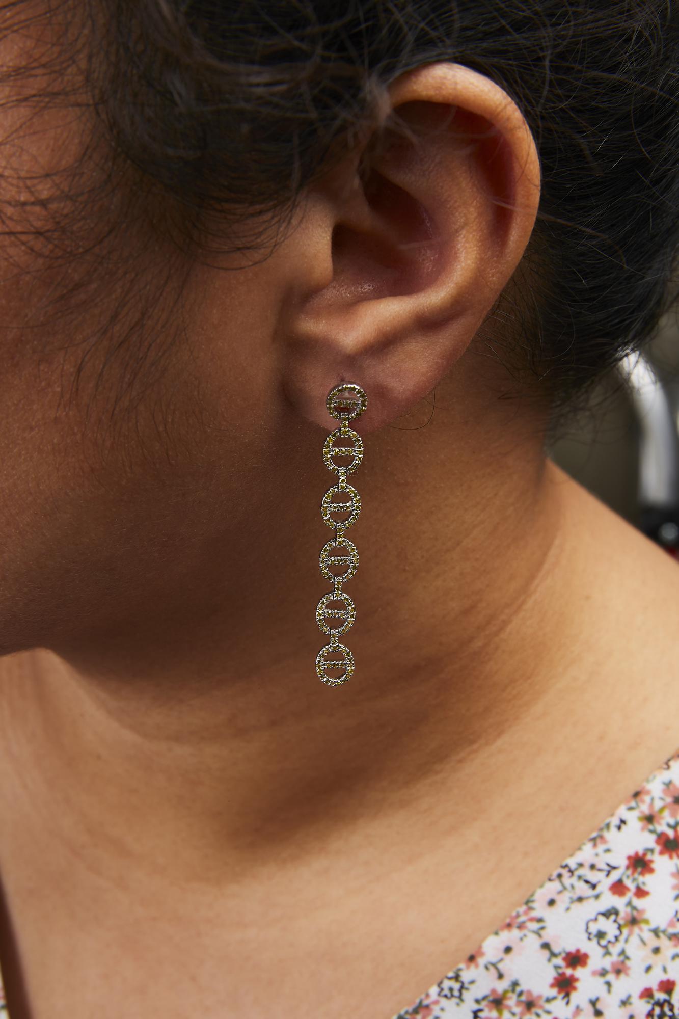 Sterling Silver 1.0 Cttw Yellow Diamond Linked Circle Drop Earrings
