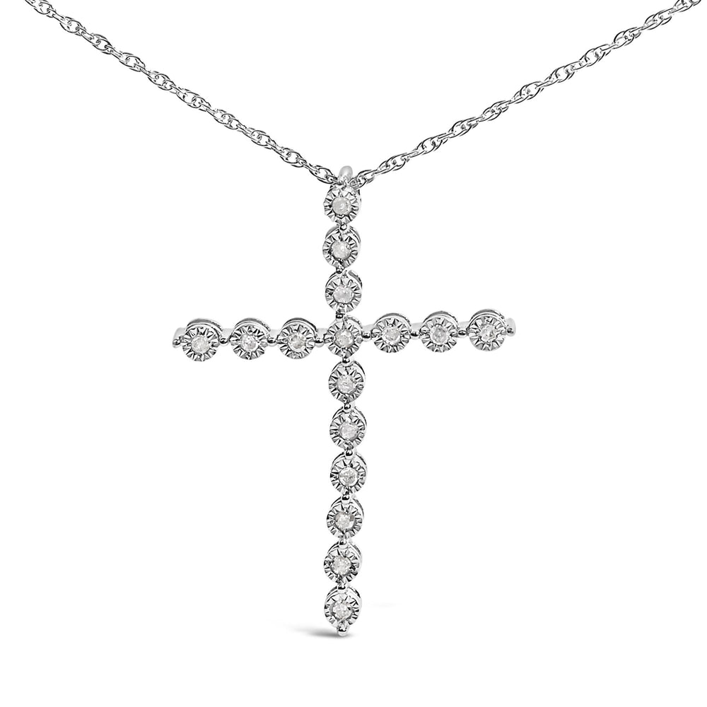 .925 Sterling Silver 1/6 Cttw Brilliant-Cut Diamond Miracle-Set Shared Prong Cross 18" Pendant Necklace (I-J Color, I2-I3 Clarity)