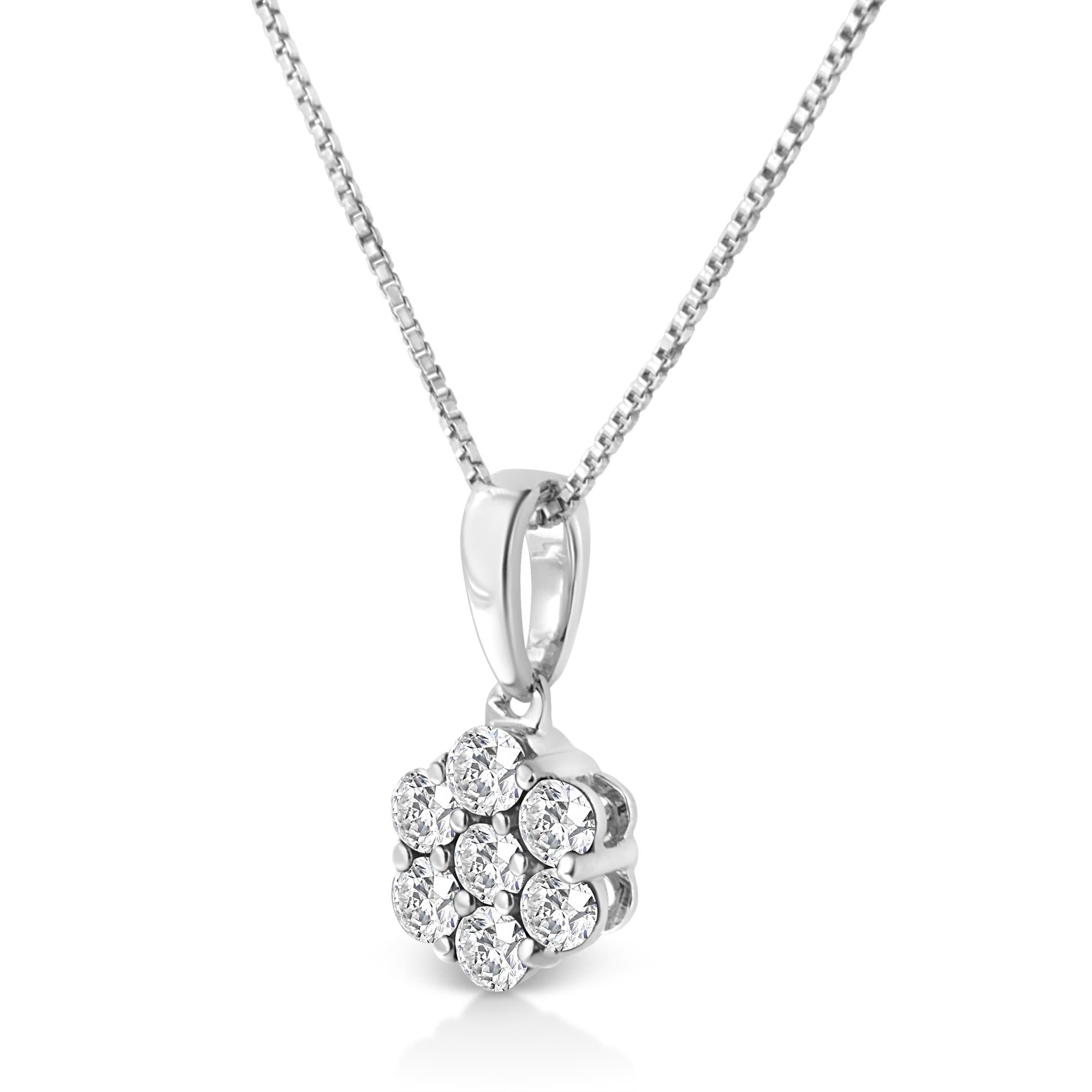 14KT White Gold 1/2 cttw Diamond Floral Cluster Pendant Necklace (HI, SI2-I1)