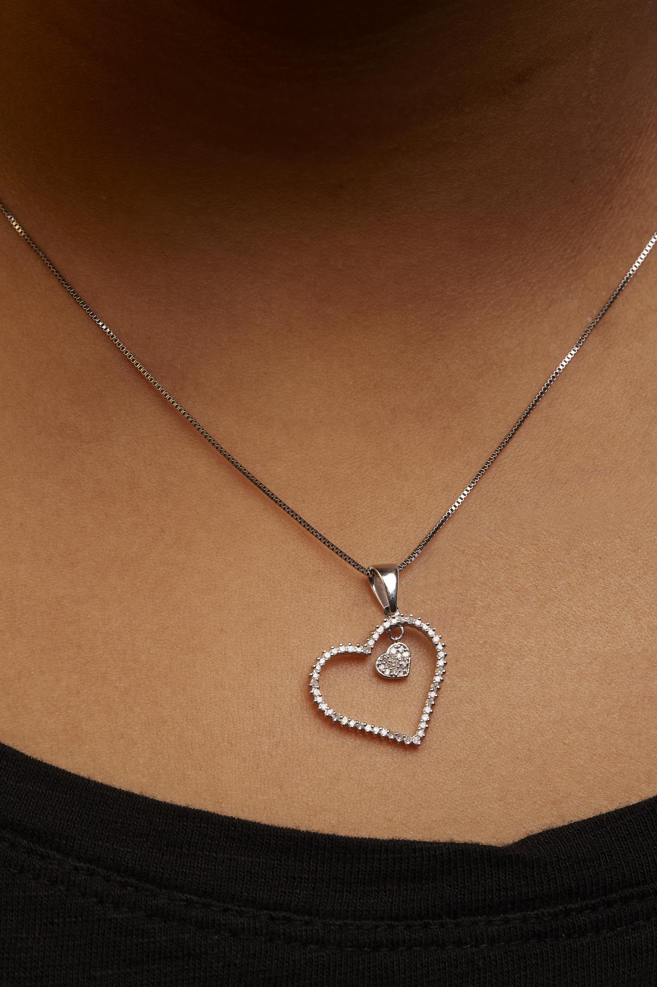 925 Sterling Silver 1/3ct TDW Diamond Heart Pendant Necklace