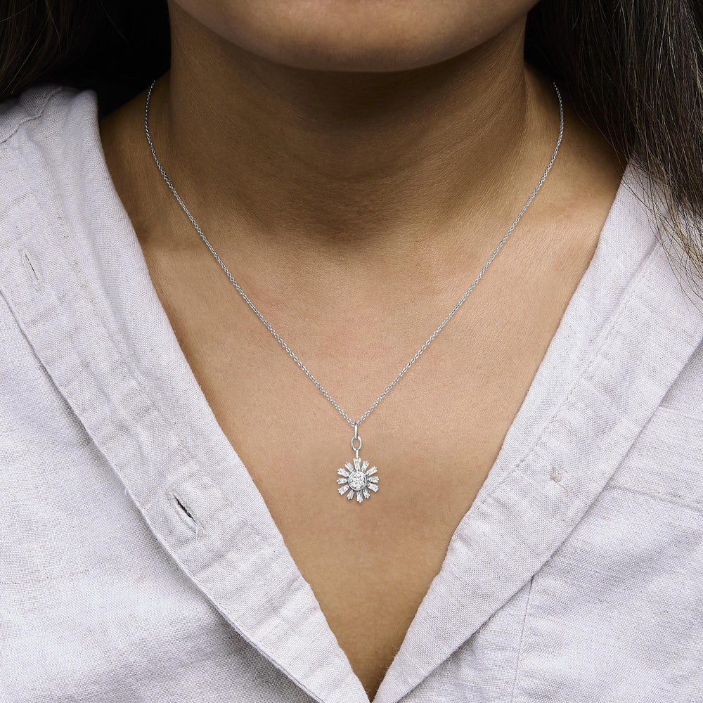 Sterling Silver 3/8 Cttw Diamond Starburst Medallion Pendant Necklace