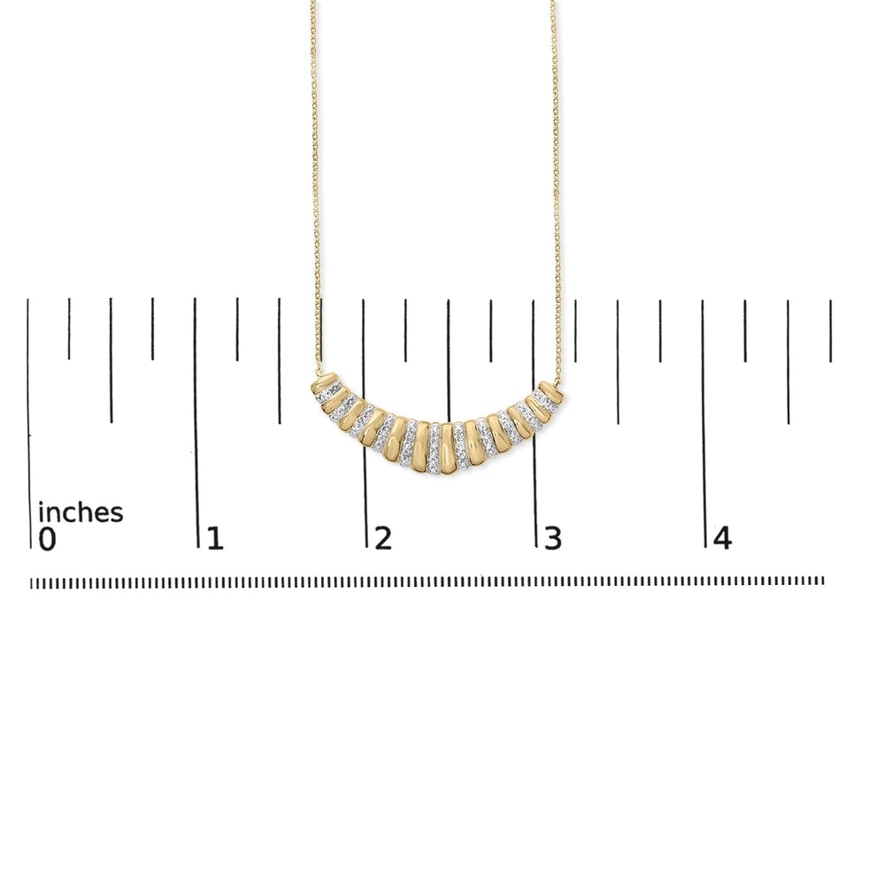 Gold Vermeil 1/10 Cttw Diamond Bold Ribbed Pendant Necklace