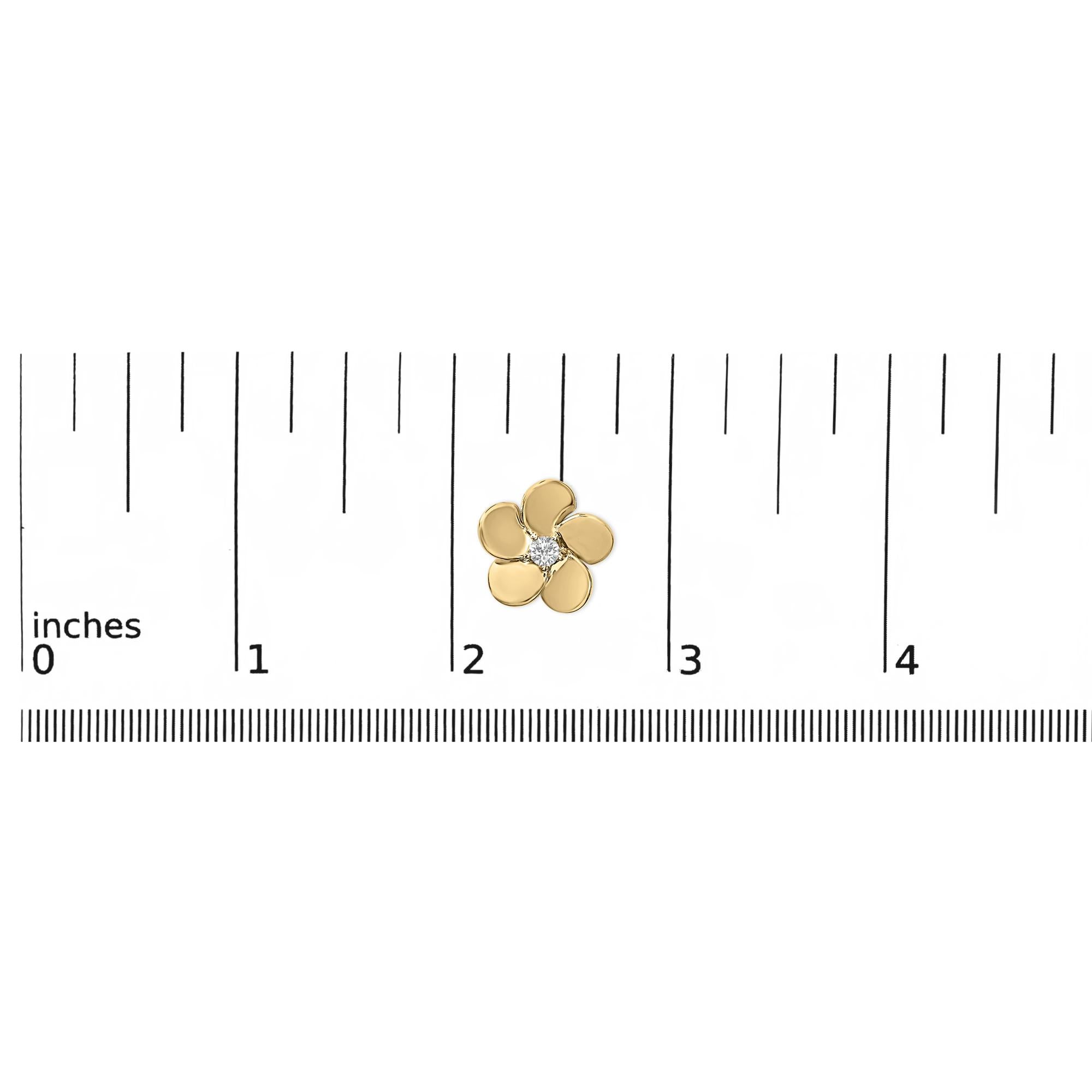10K Gold 1/3 Cttw Lab Grown Diamond Flower Petal Stud Earrings
