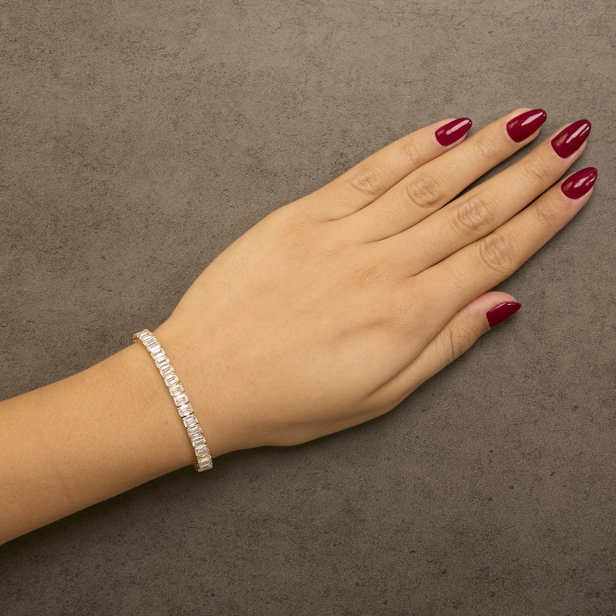 IGI Certified 14K Yellow Gold 18 1/2 Cttw Emerald Cut Lab Grown Diamond Tennis Bracelet