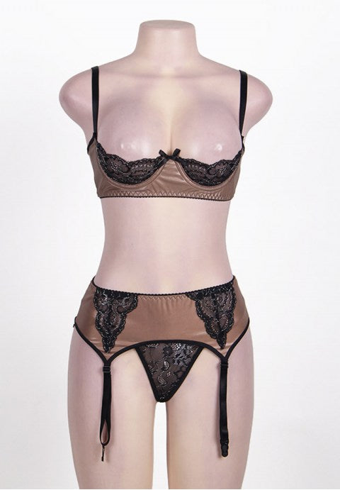 Plus Size Lace Cupless Bra, Garterbelt and Thong