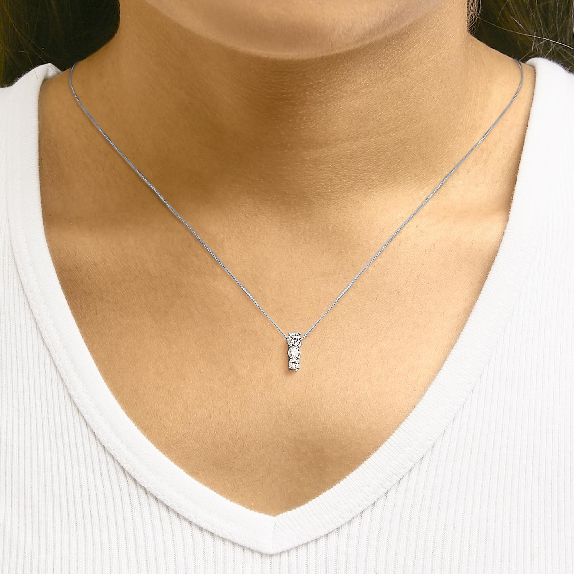 14K Gold 1/2 Cttw Lab Grown Diamond Three Stone Pendant Necklace