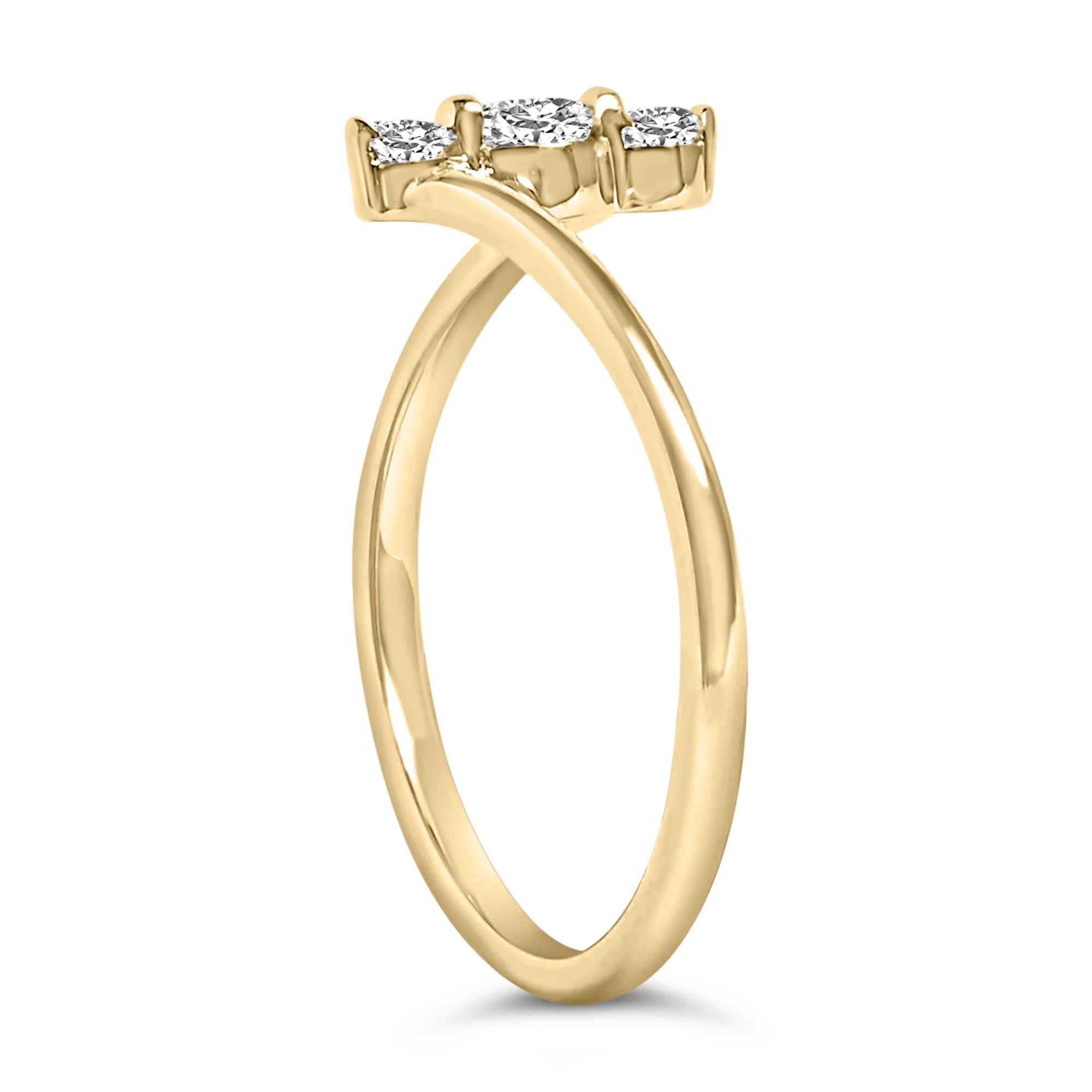 10K Gold 1/4 Cttw Lab Grown Diamond Vertical Three Stone Ring