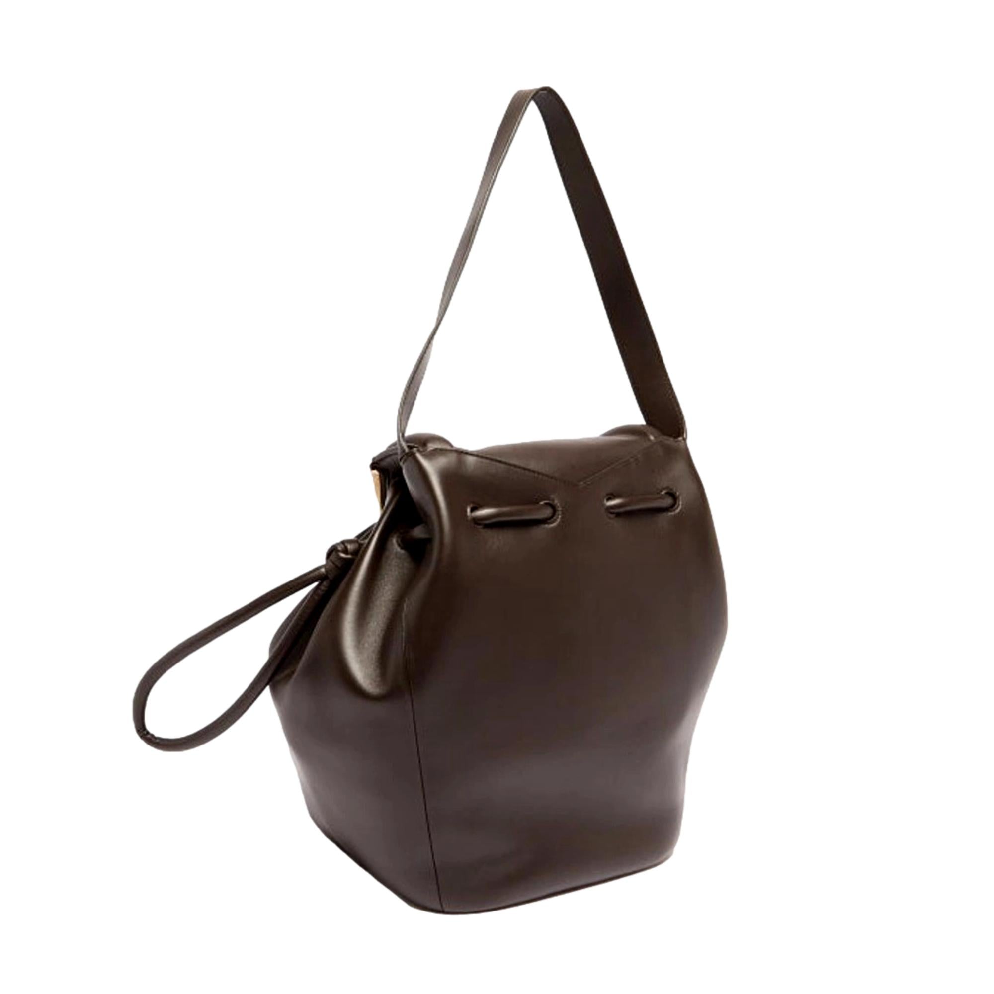 Bottega Veneta Beak Large Shoulder Bag Brown Calfskin Leather Designer Handbag
