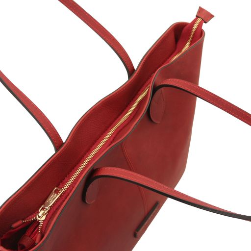 Essenza - Leather shoulder bag