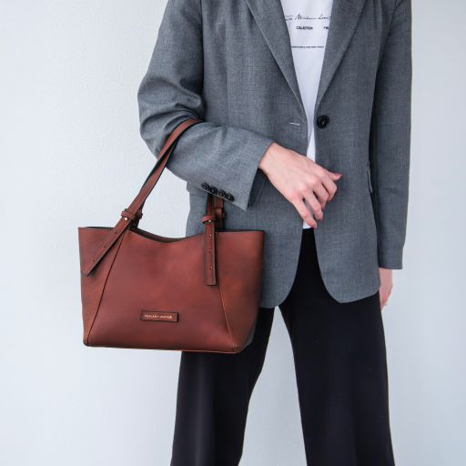 Libra - Leather shoulder bag